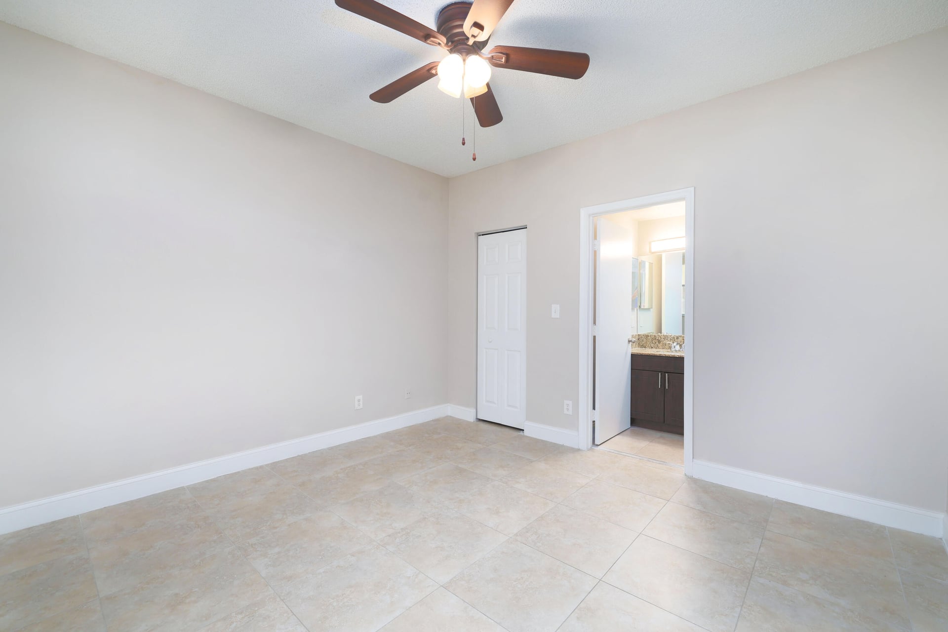 Residence photo 9