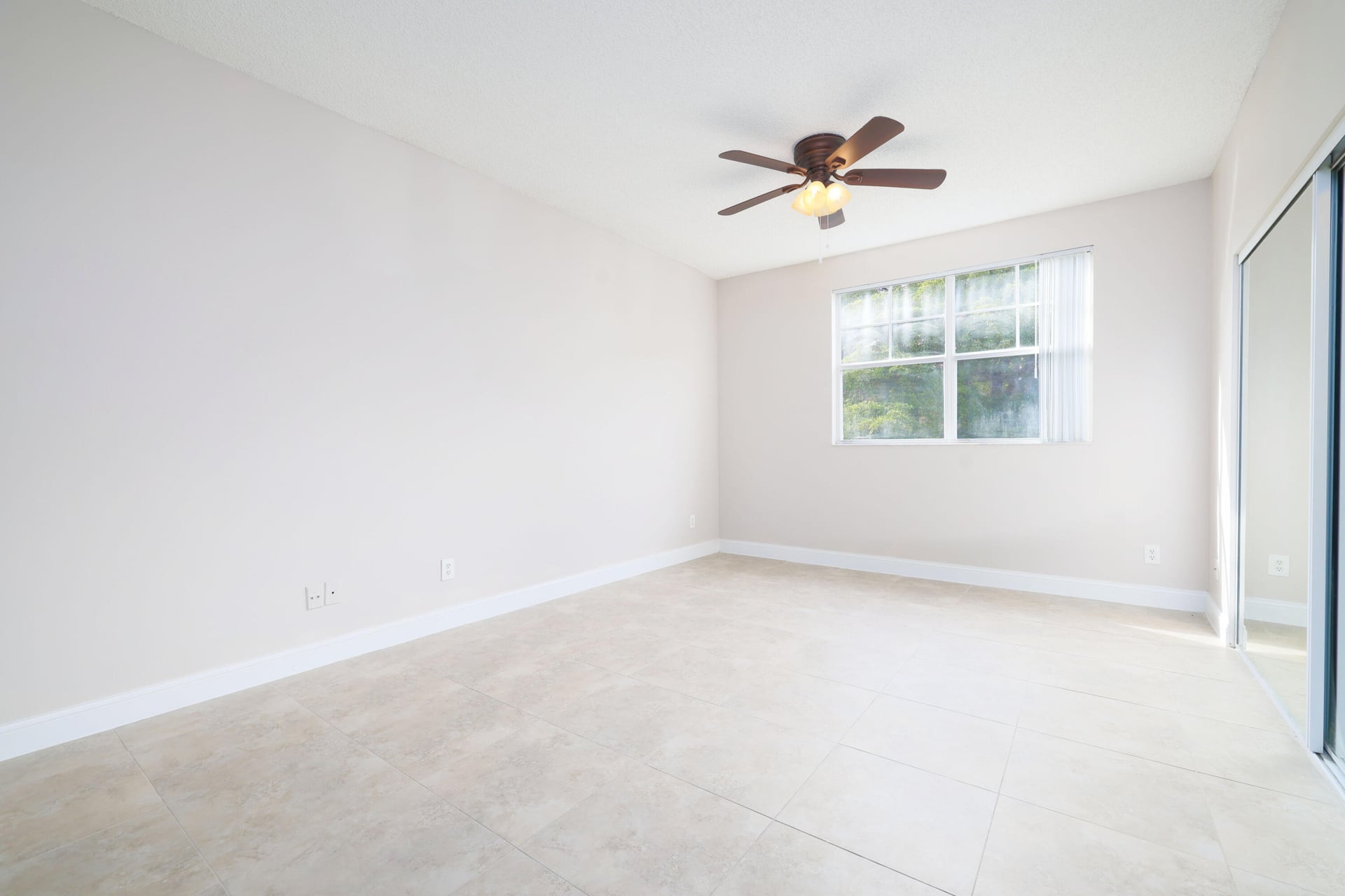 Residence photo 14