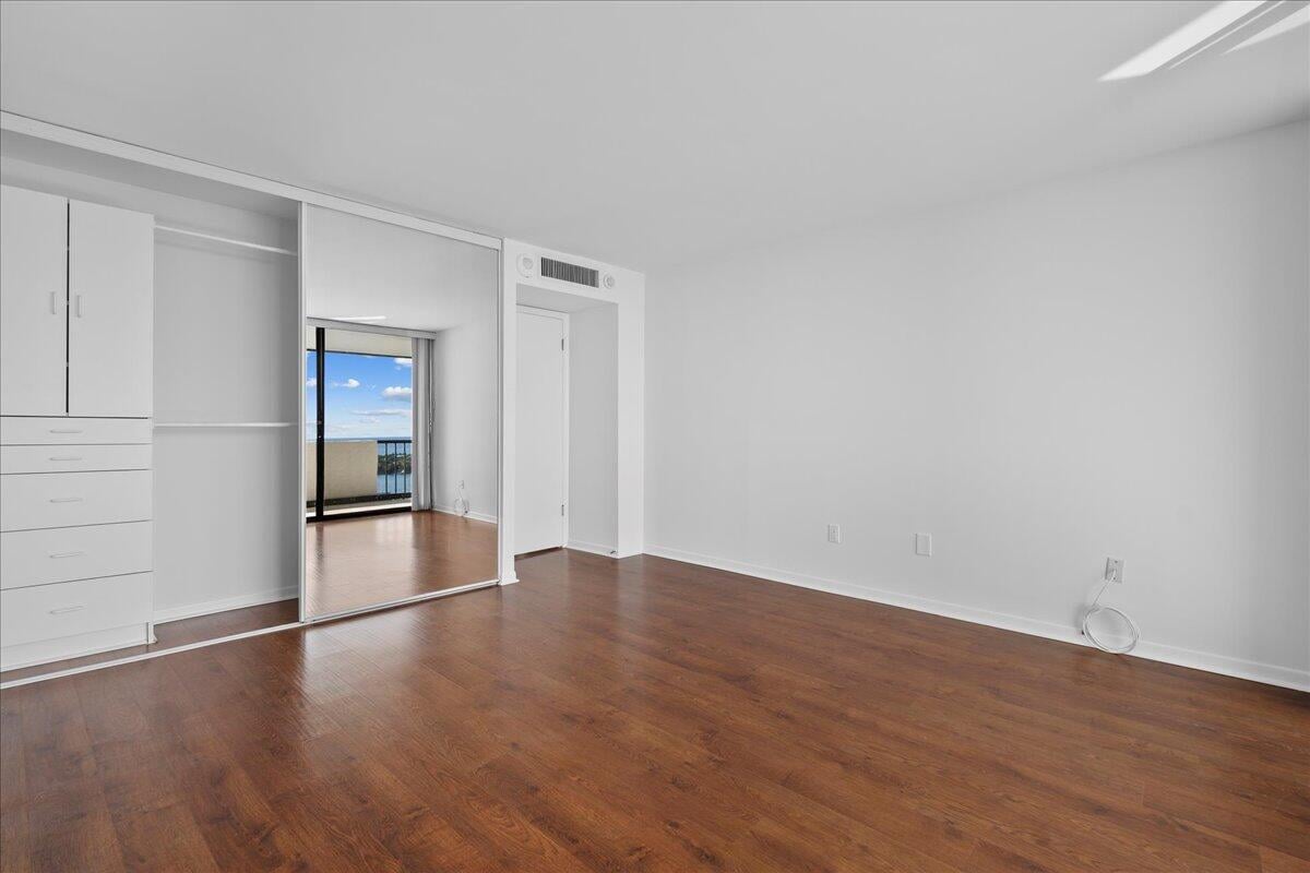 Unit 2402 photo 26