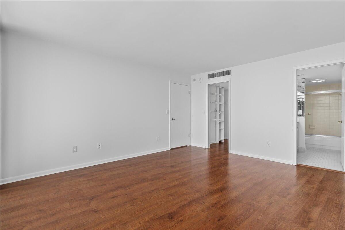 Unit 2402 photo 46