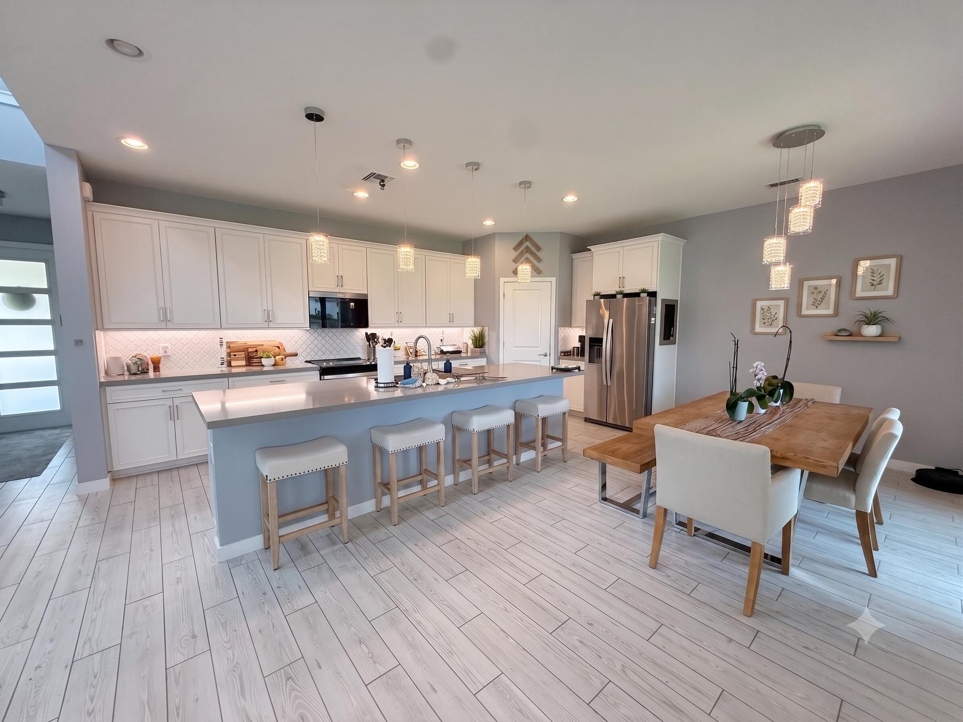 Residence photo 2