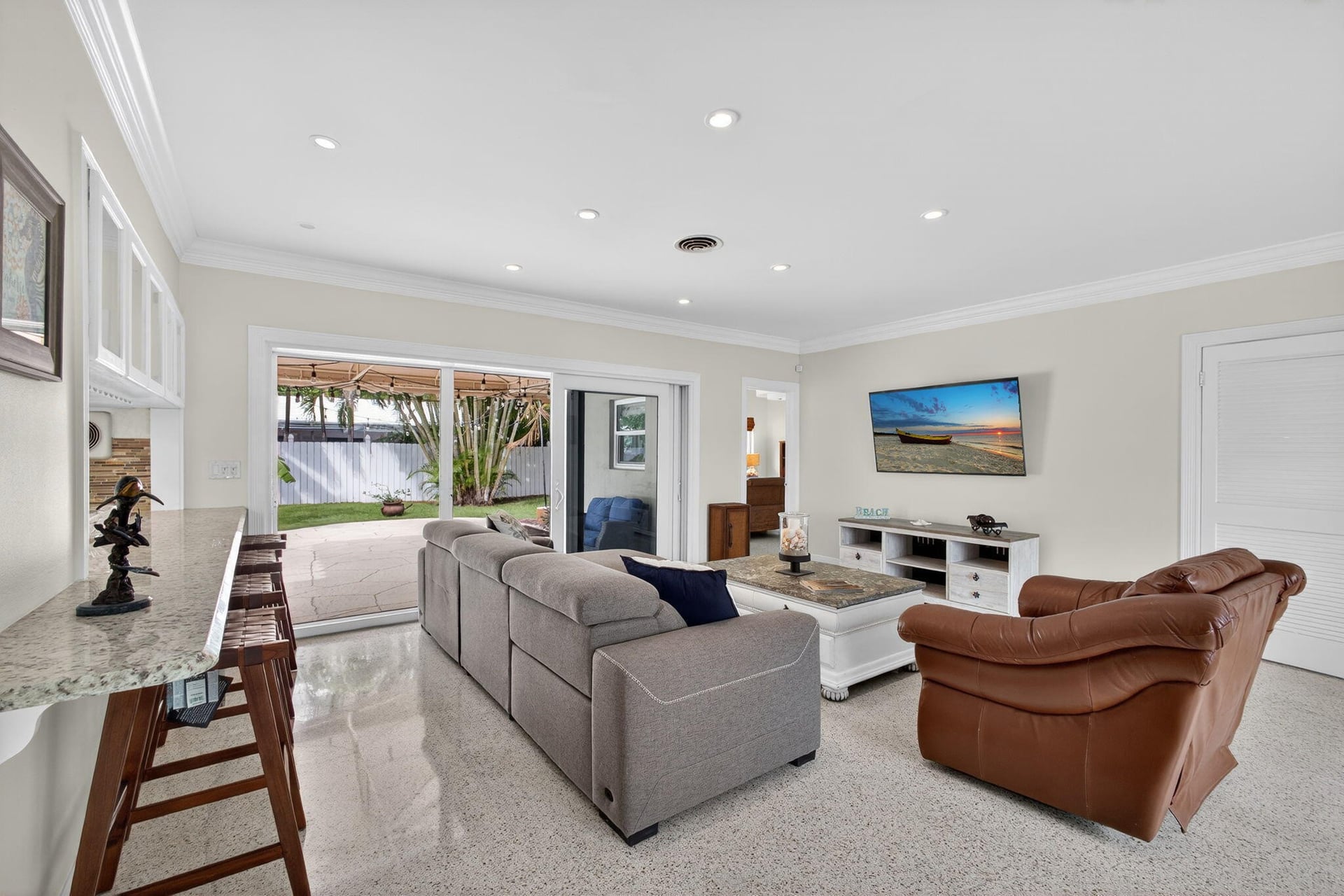 Palm Beach Isles Residence photo 11
