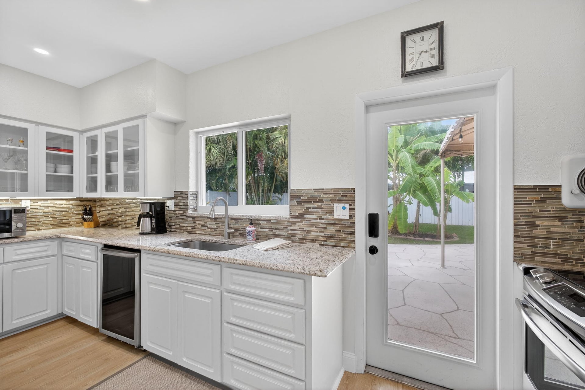 Palm Beach Isles Residence photo 18