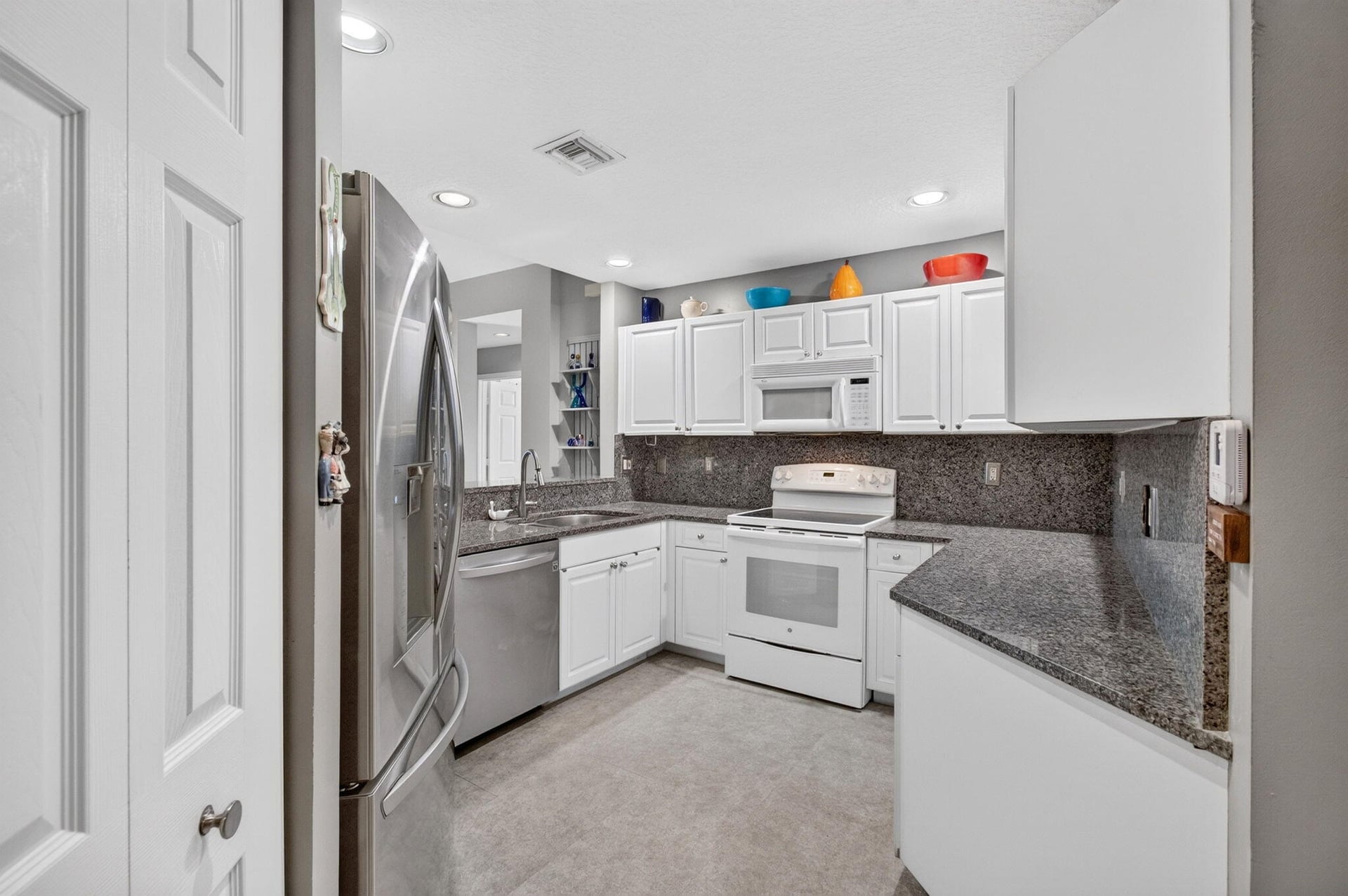  Unit 102 photo 23