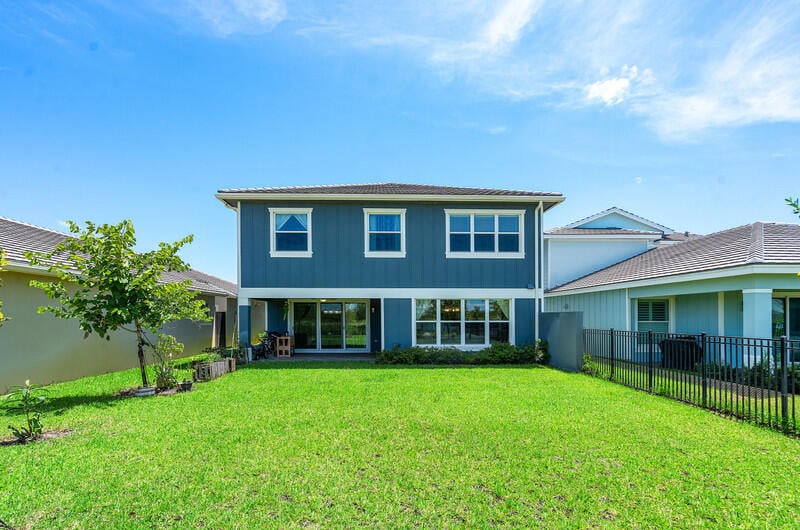 Residence photo 3