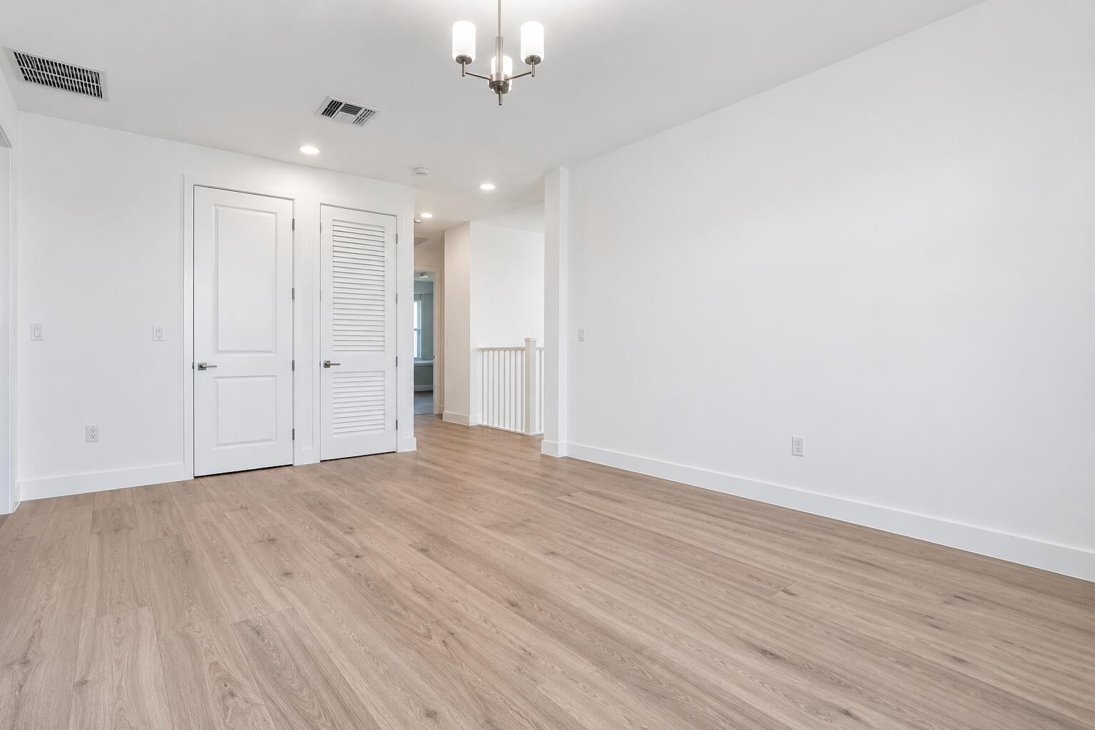 Residence photo 16