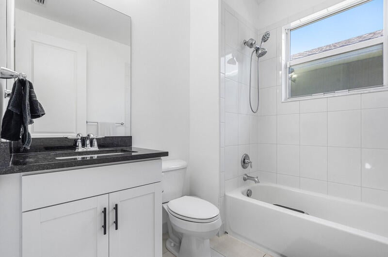 Residence photo 17