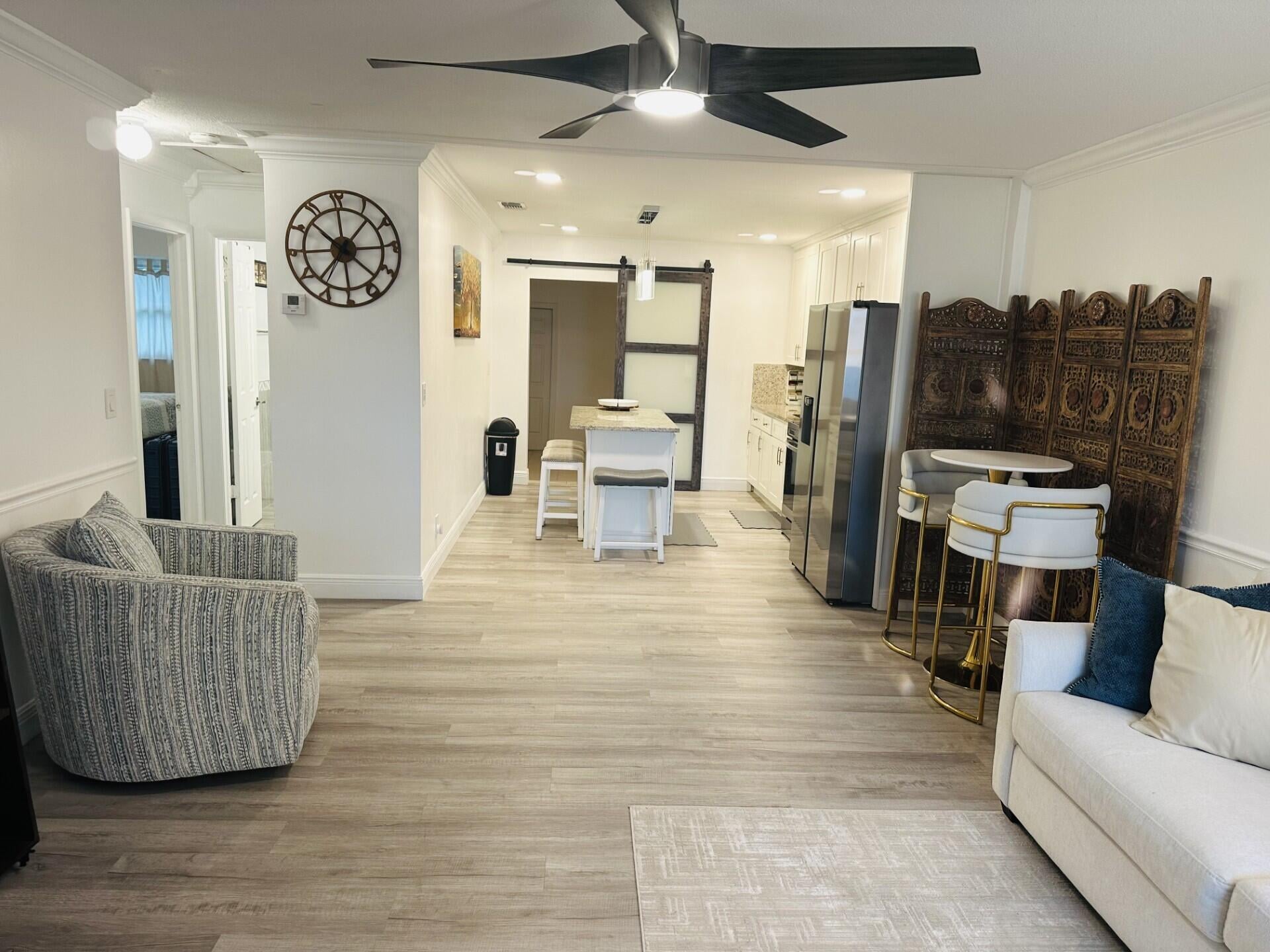  Residence photo 6