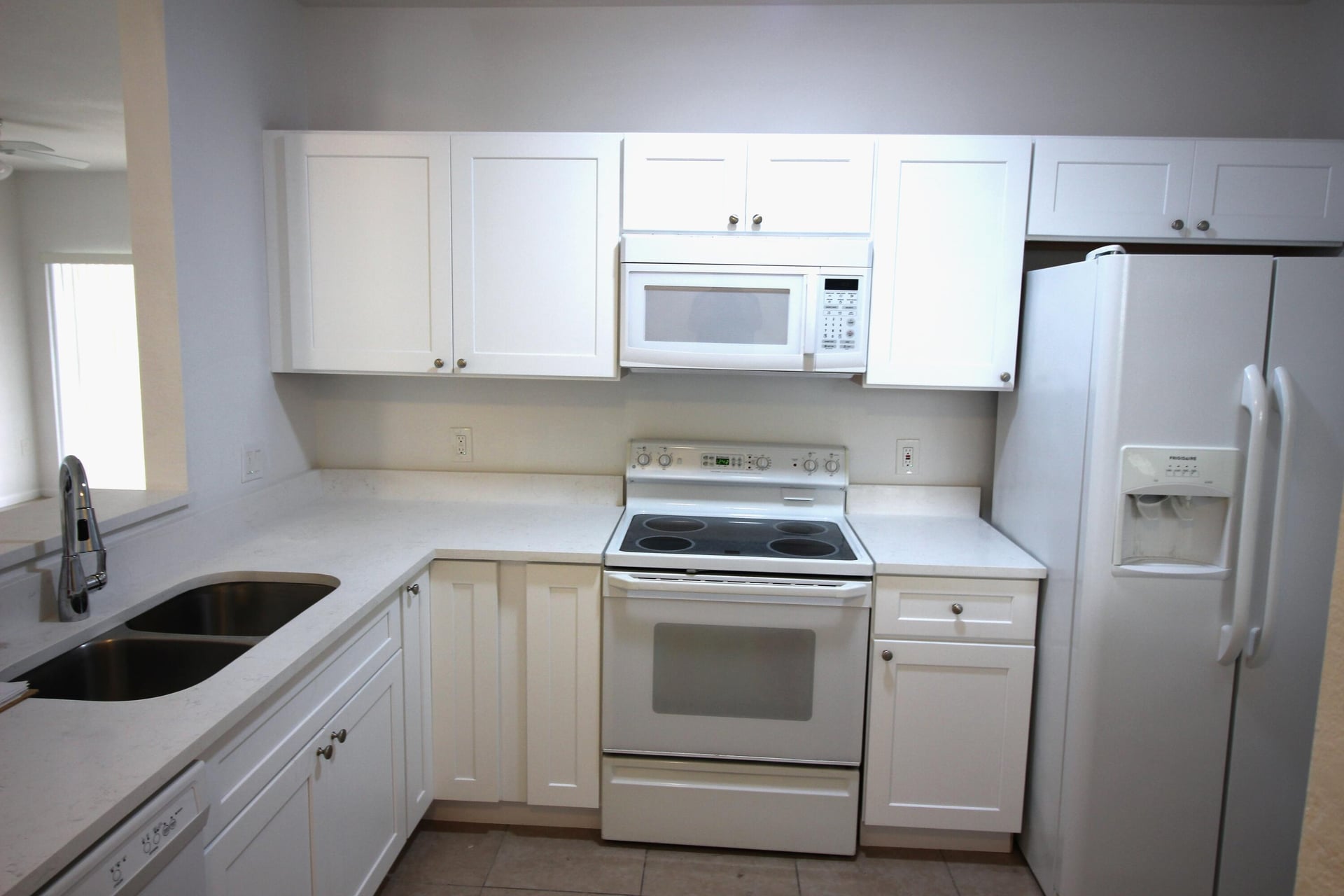  Unit 723 photo 9
