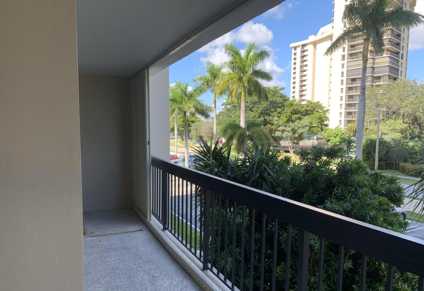 Presidential Place Unit 202 photo 8