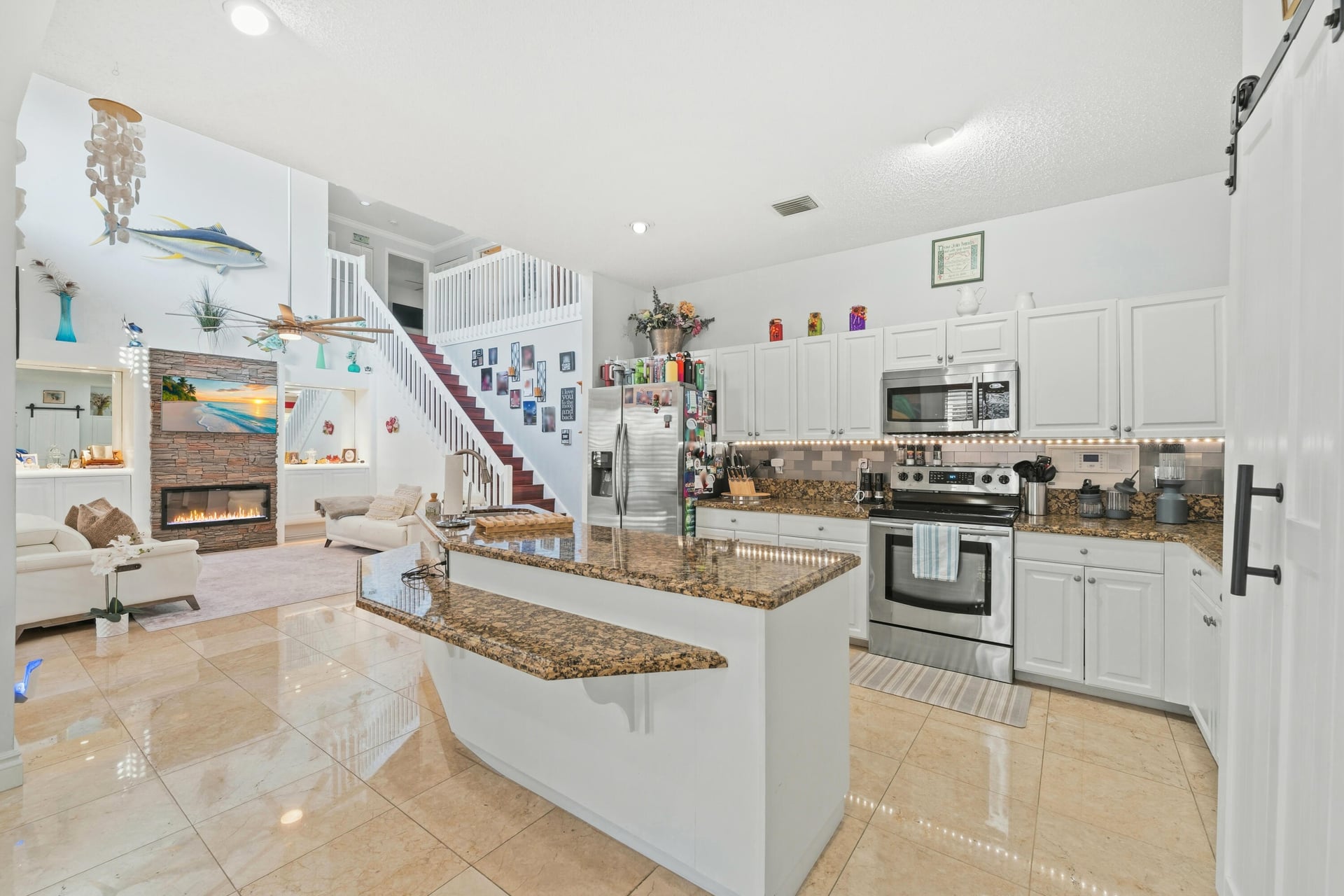  Residence photo 5