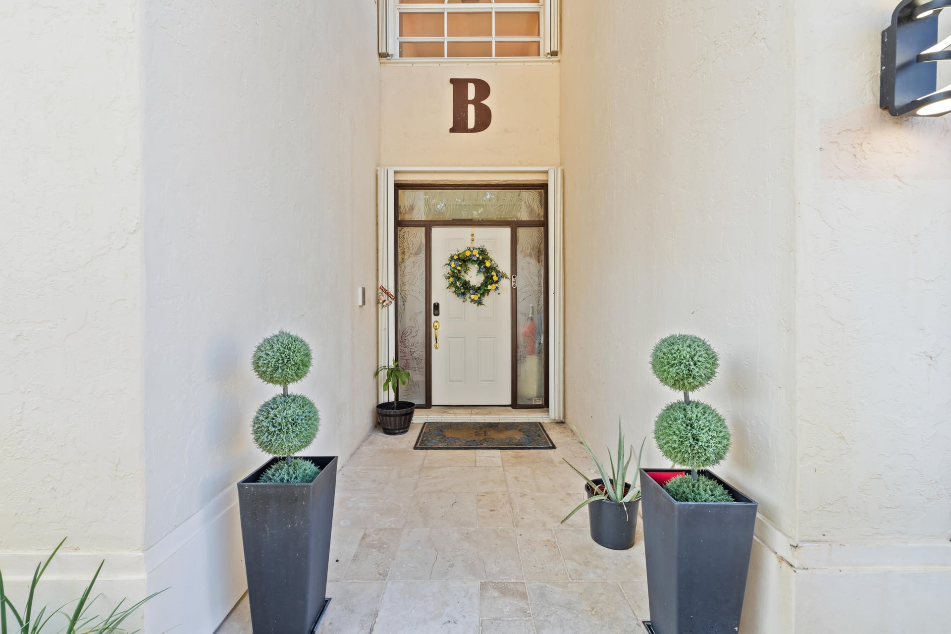  Residence photo 12