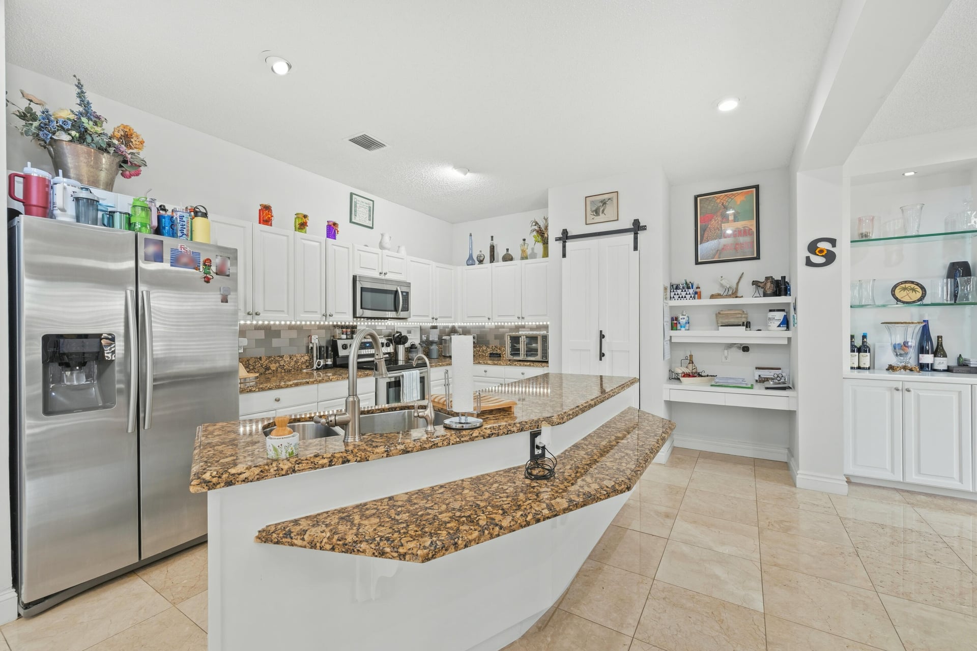  Residence photo 17