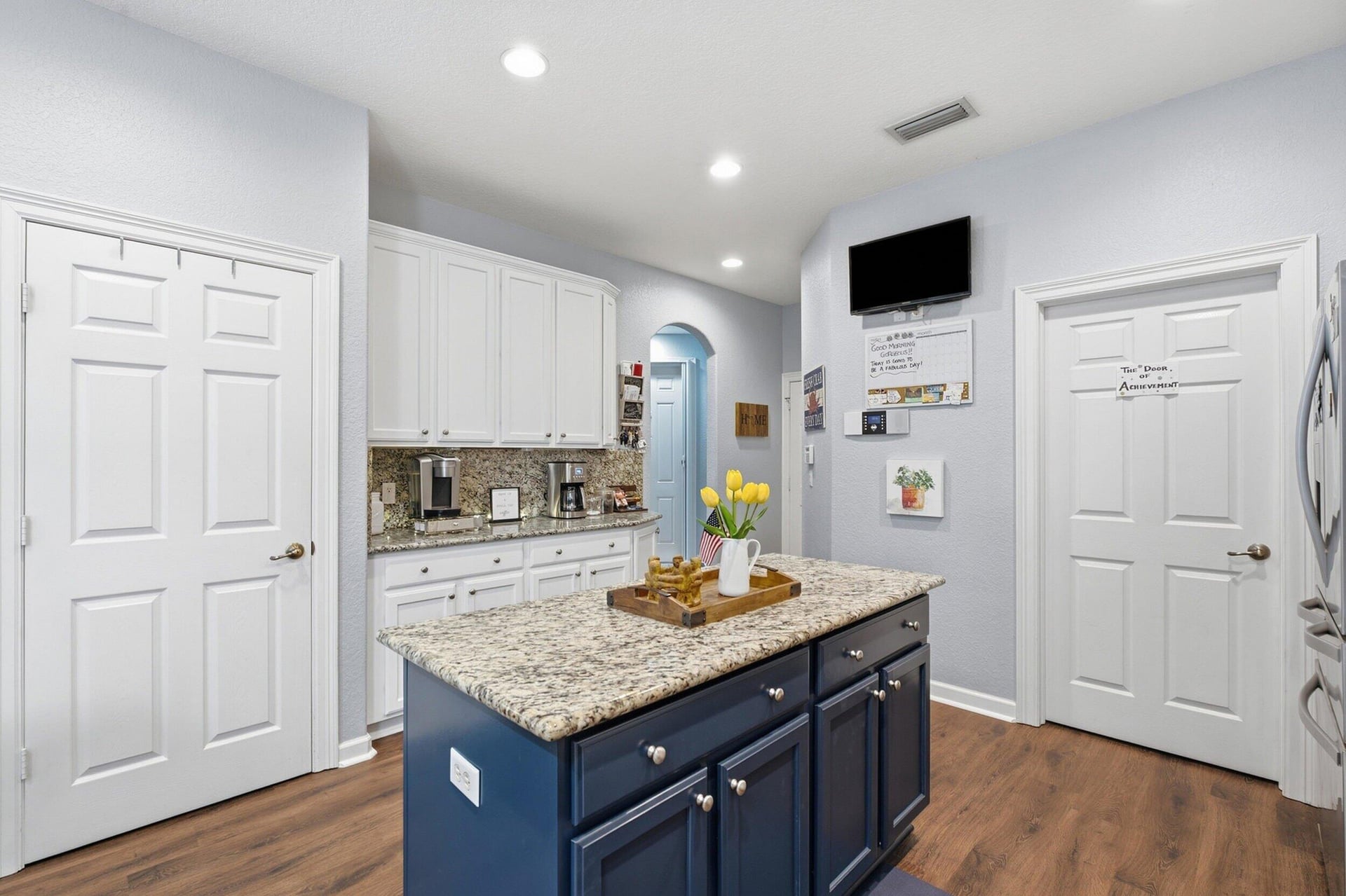 Residence photo 5