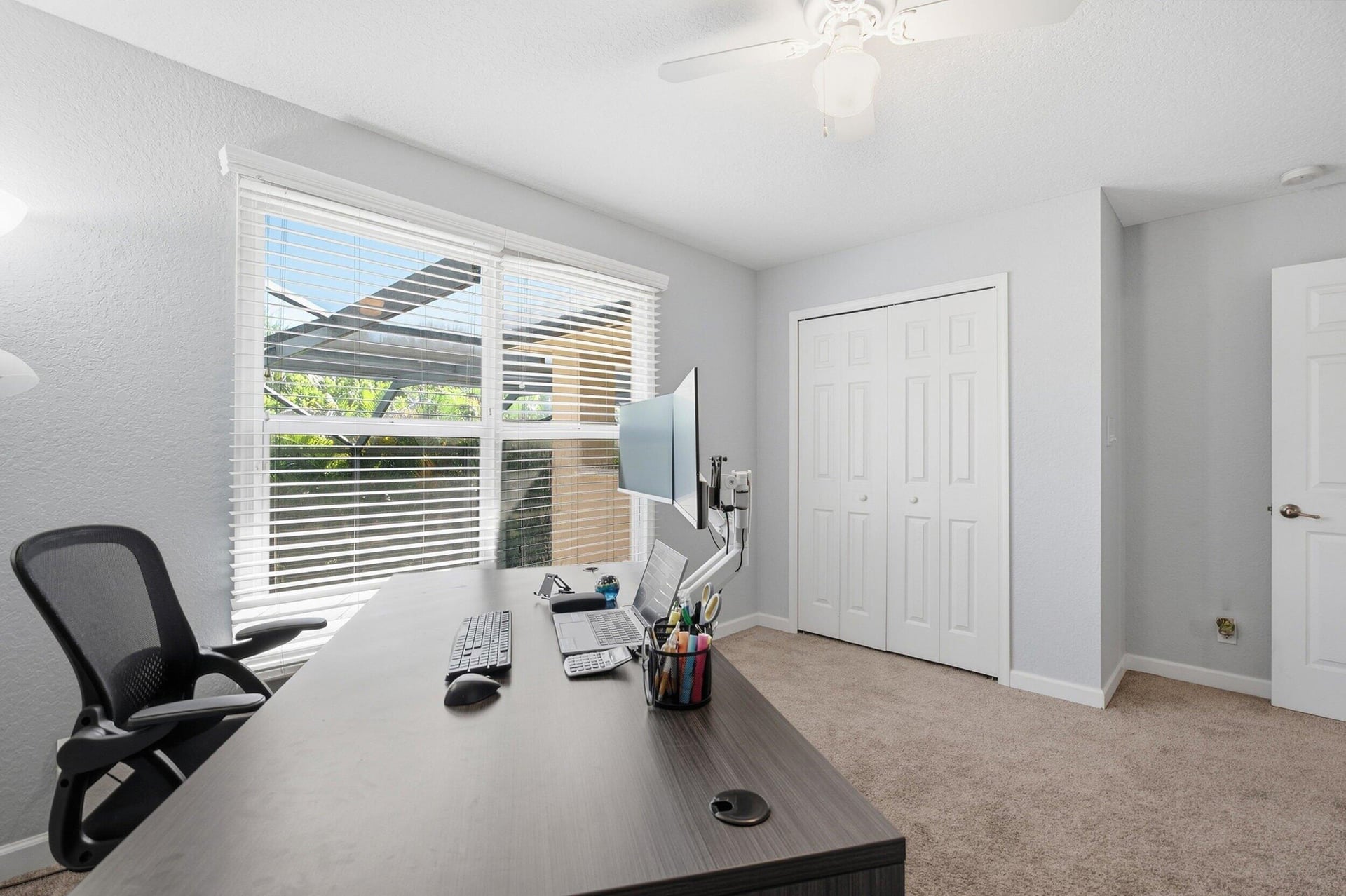 Residence photo 32