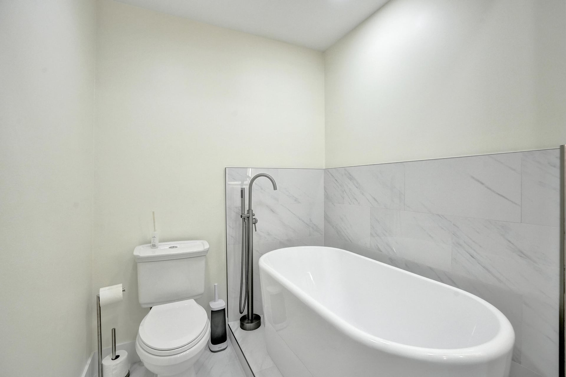  Unit 2 photo 33