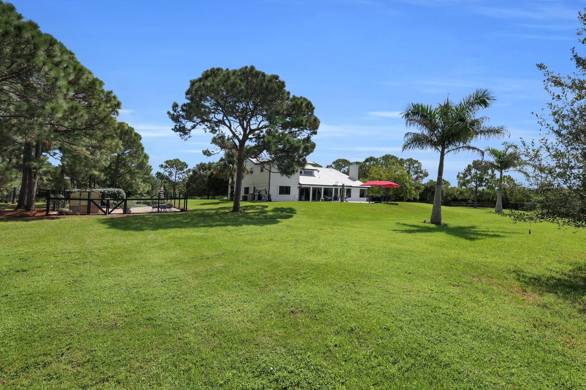  Residence photo 75
