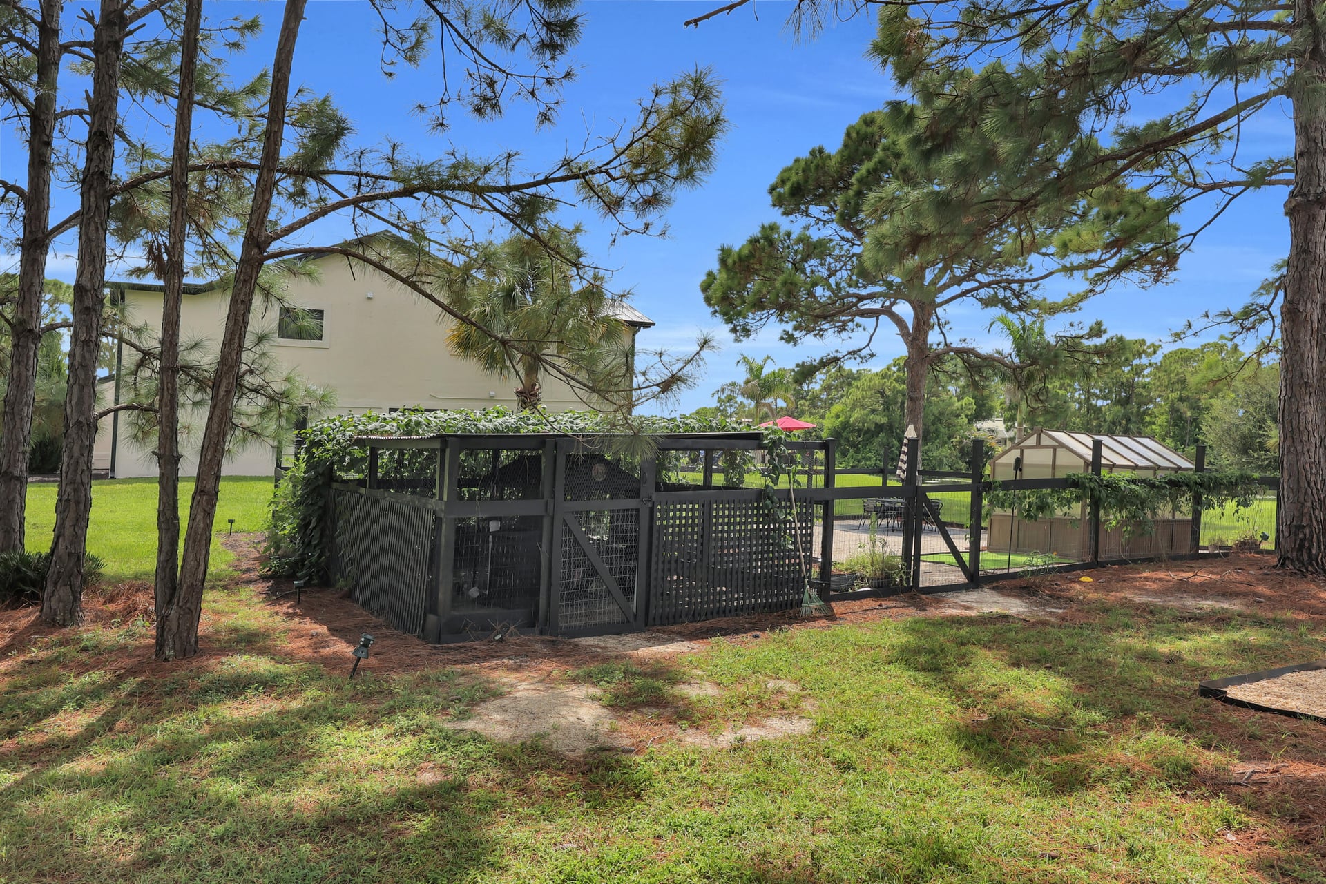  Residence photo 83