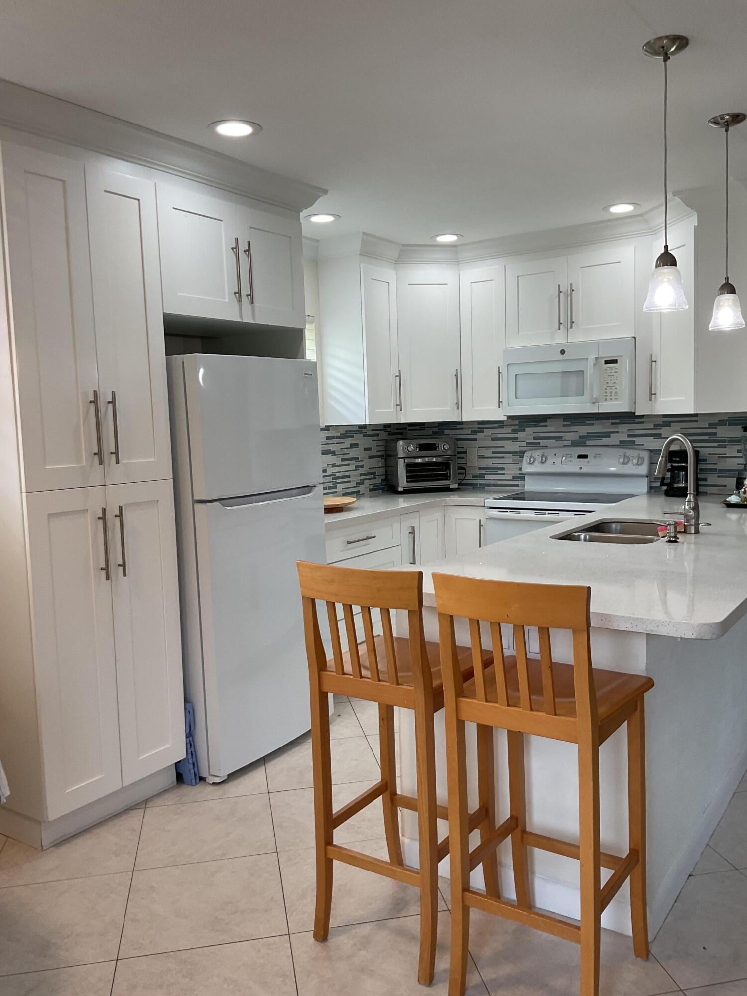  Residence photo 6