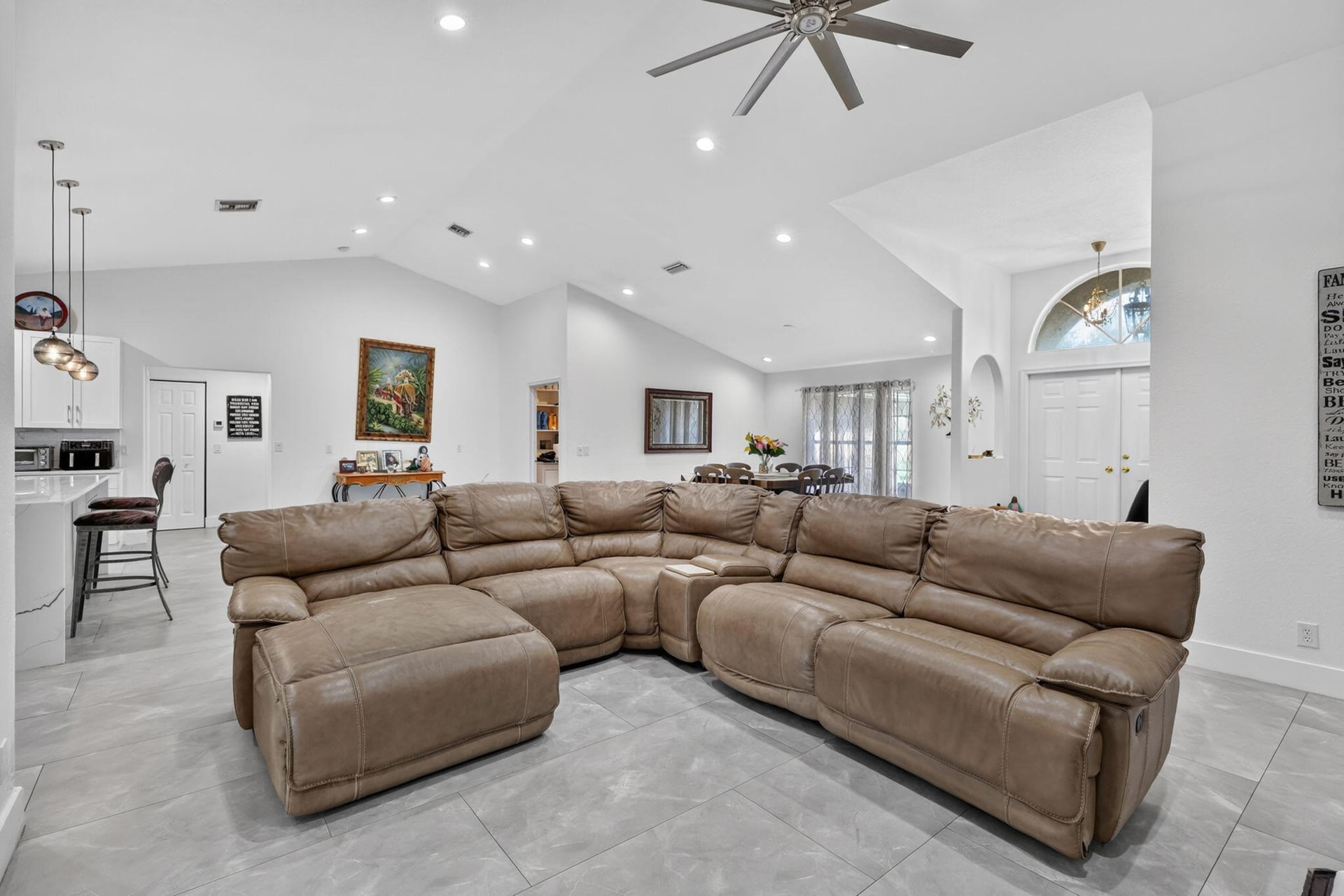 Residence photo 11