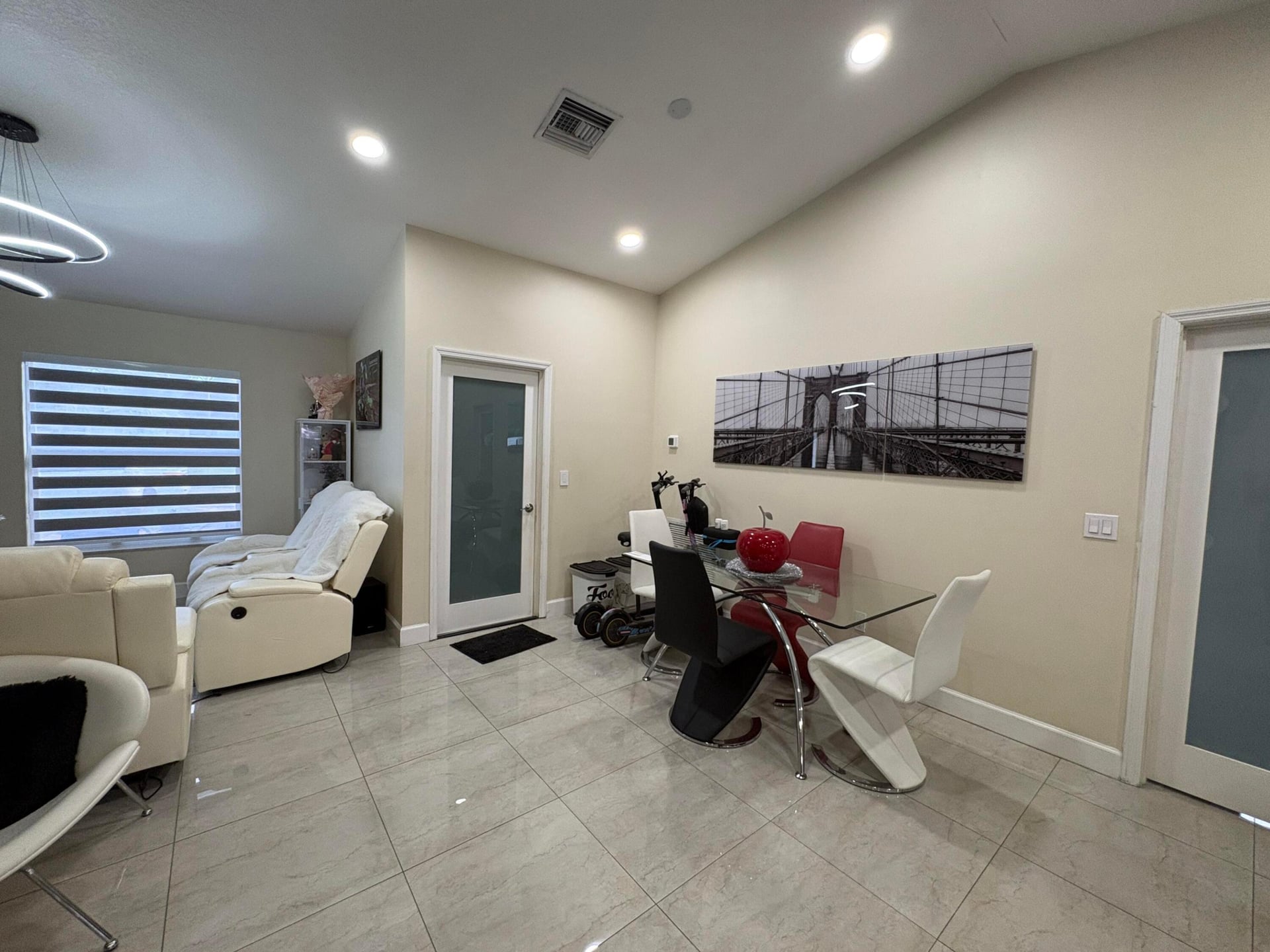 Residence photo 9