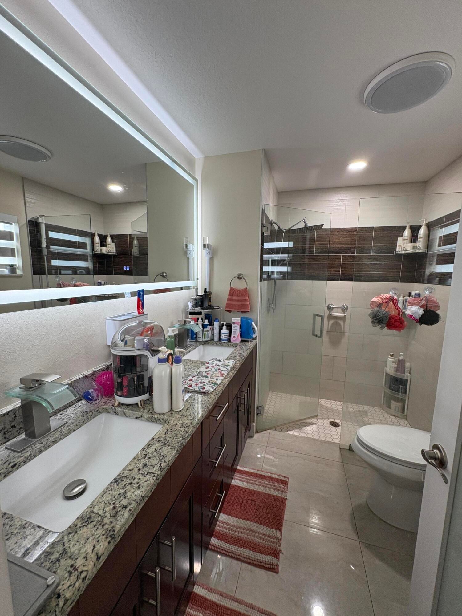 Residence photo 17