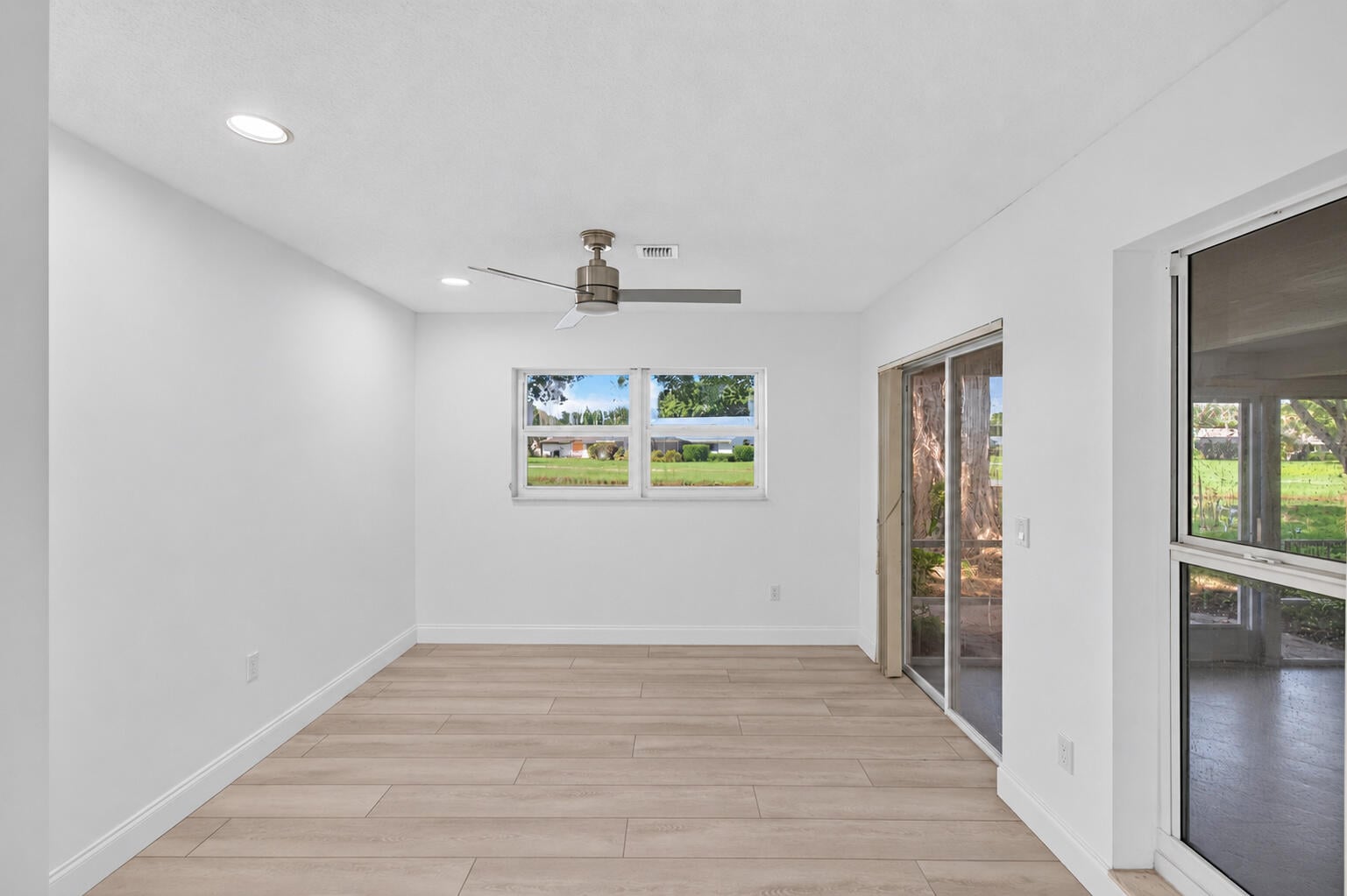  Residence photo 12