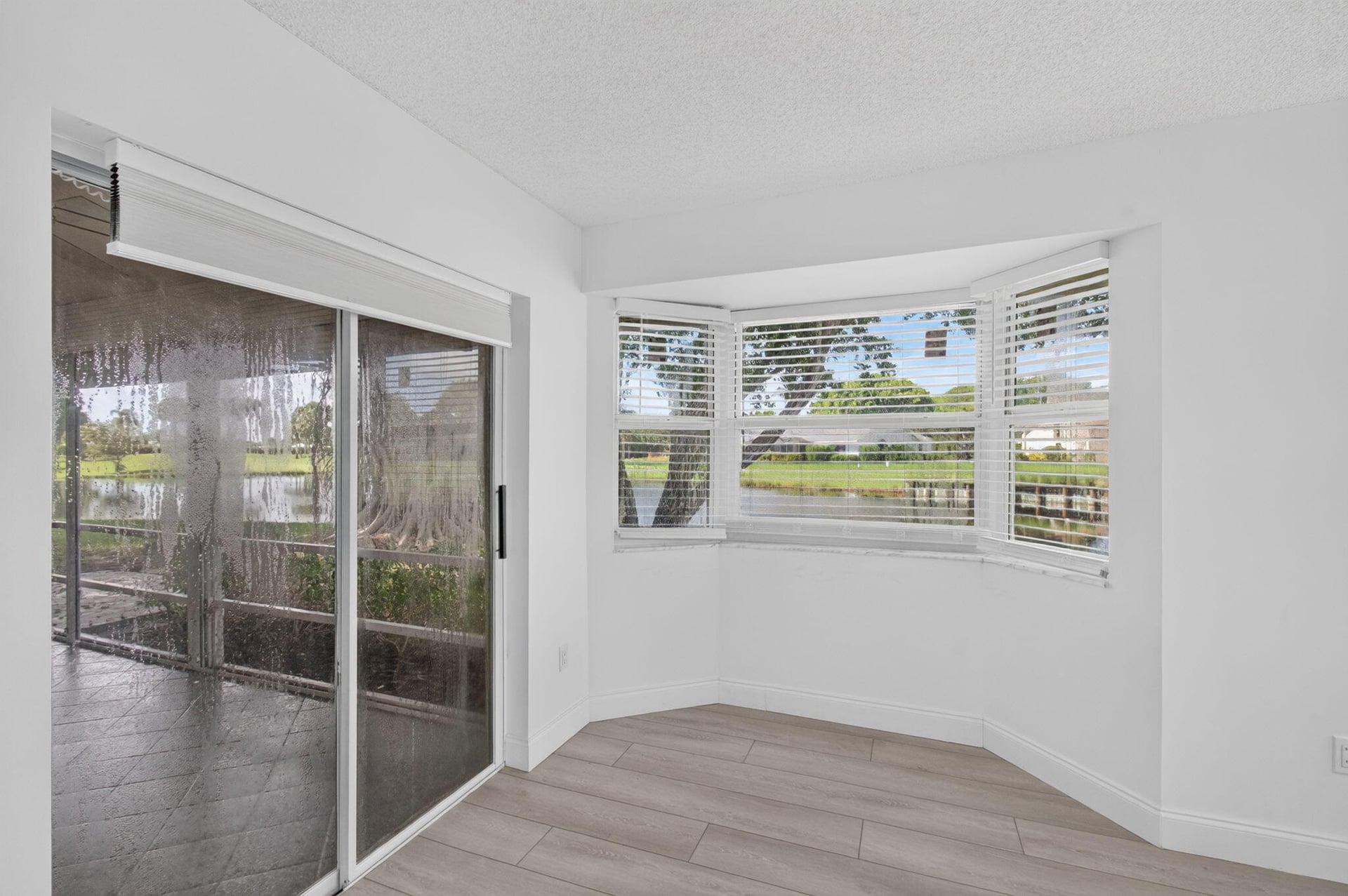  Residence photo 16
