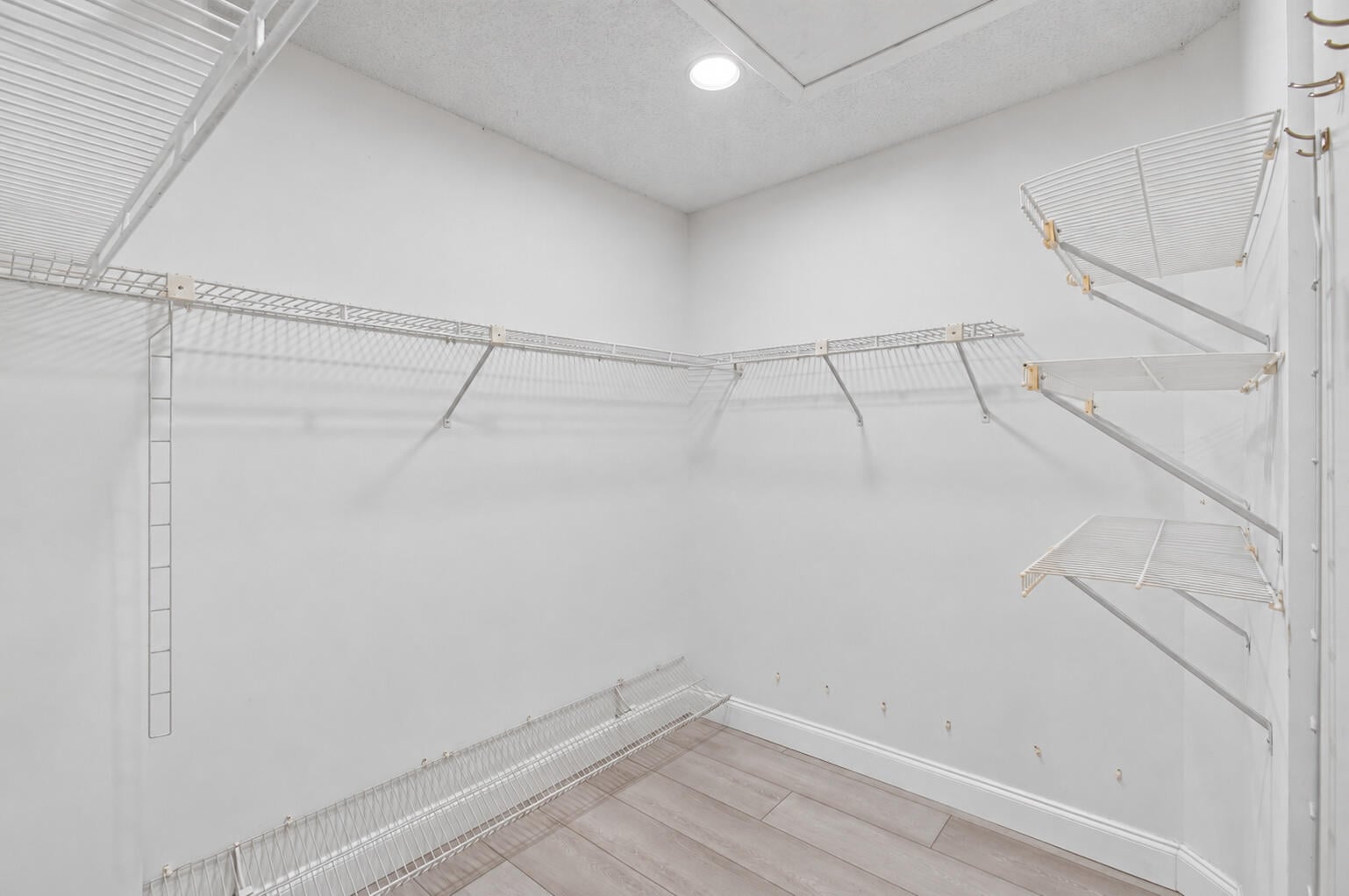  Residence photo 20