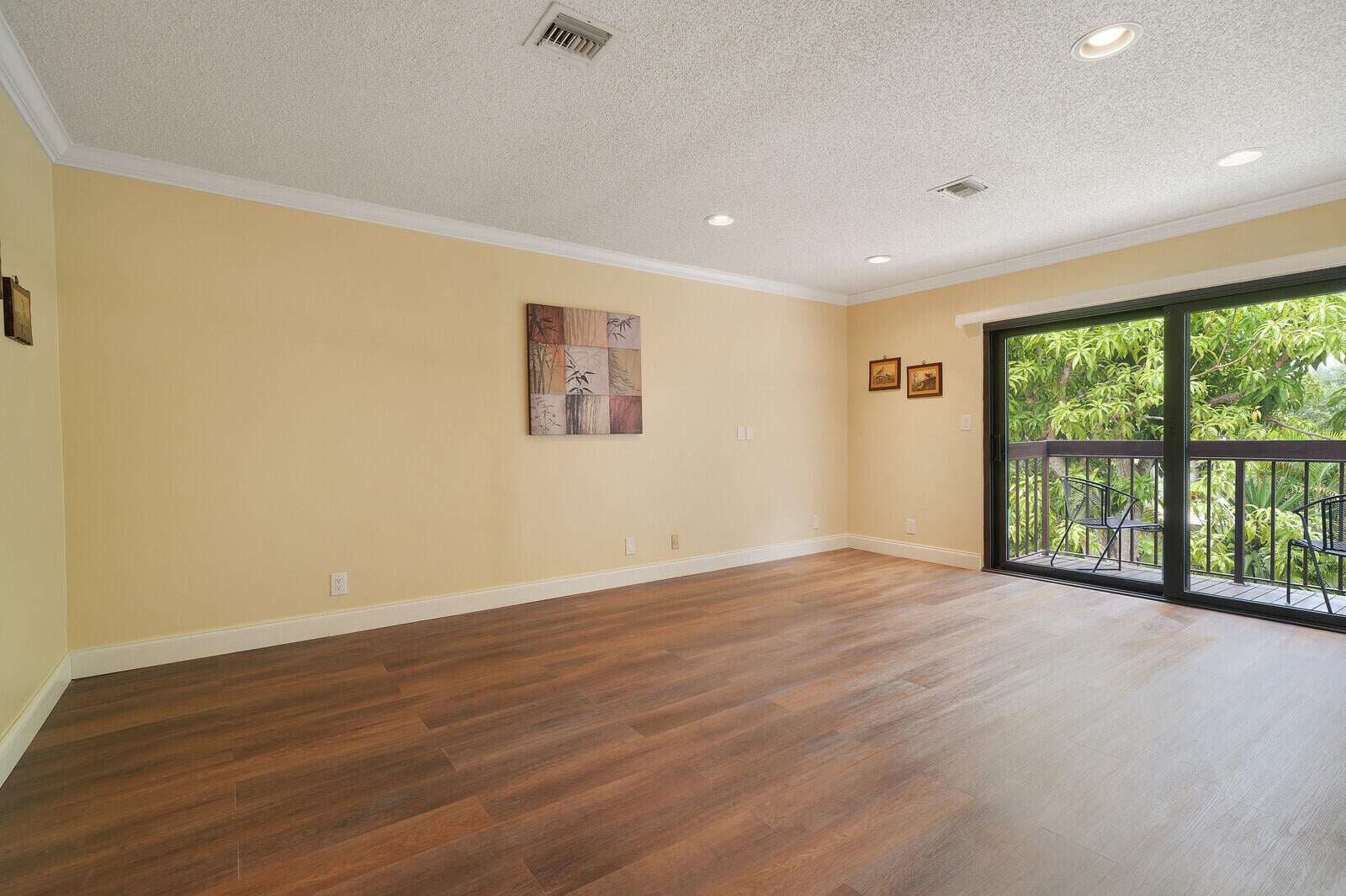 Residence photo 28