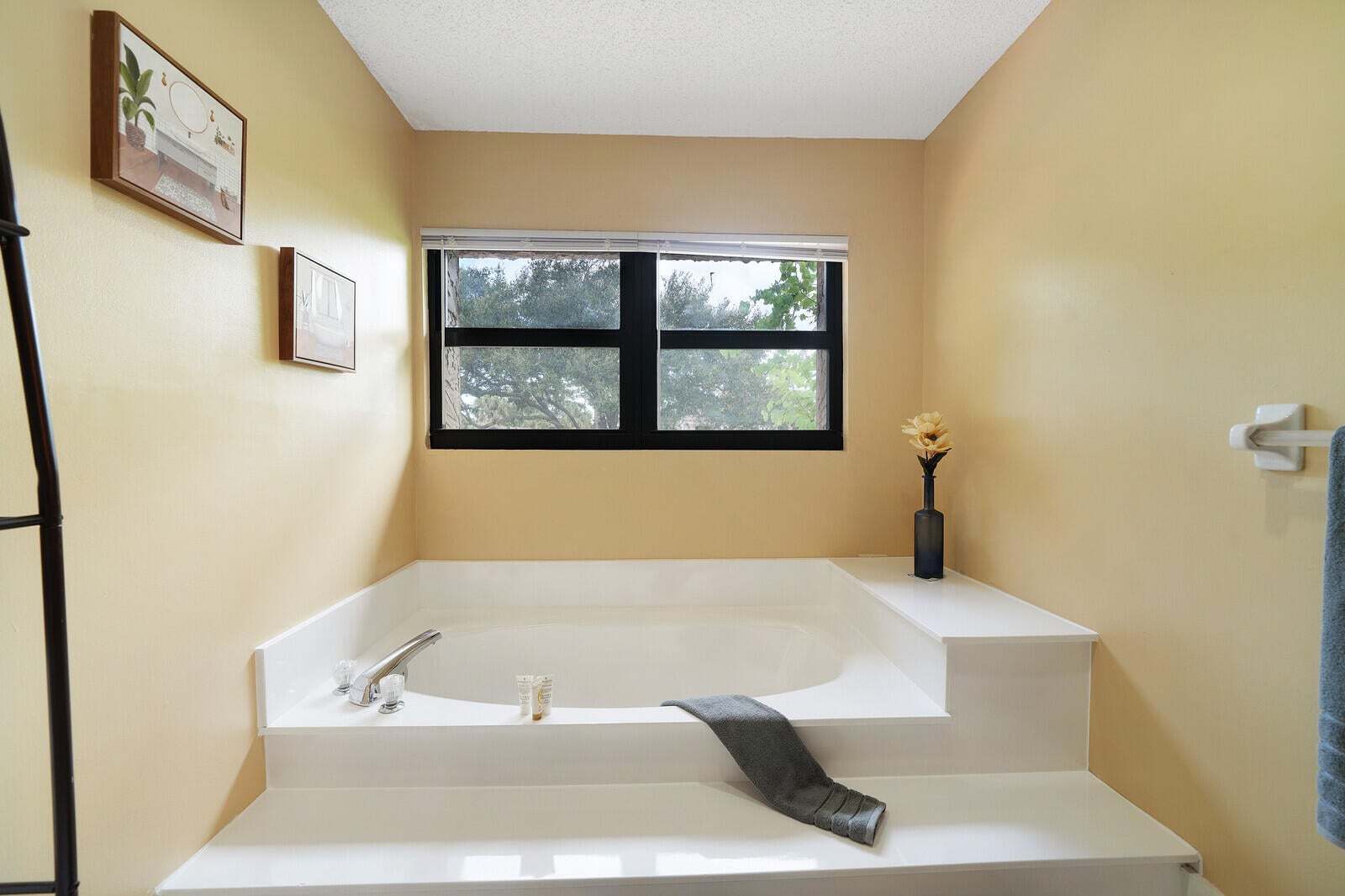 Residence photo 32