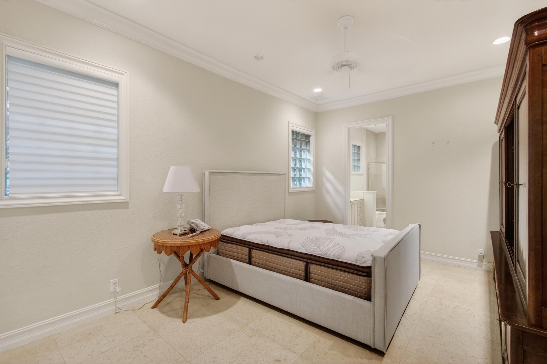  Residence photo 72