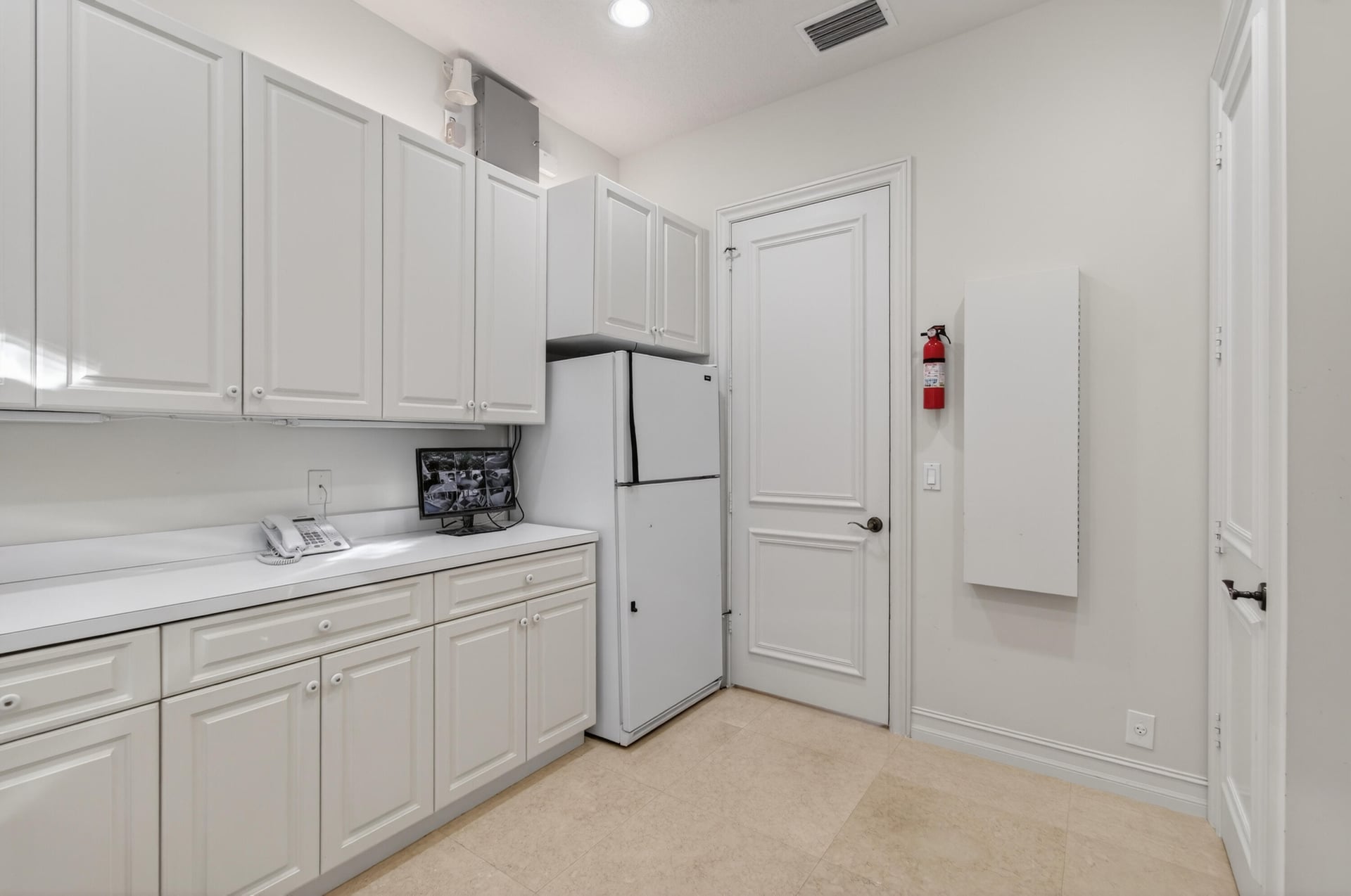  Residence photo 76