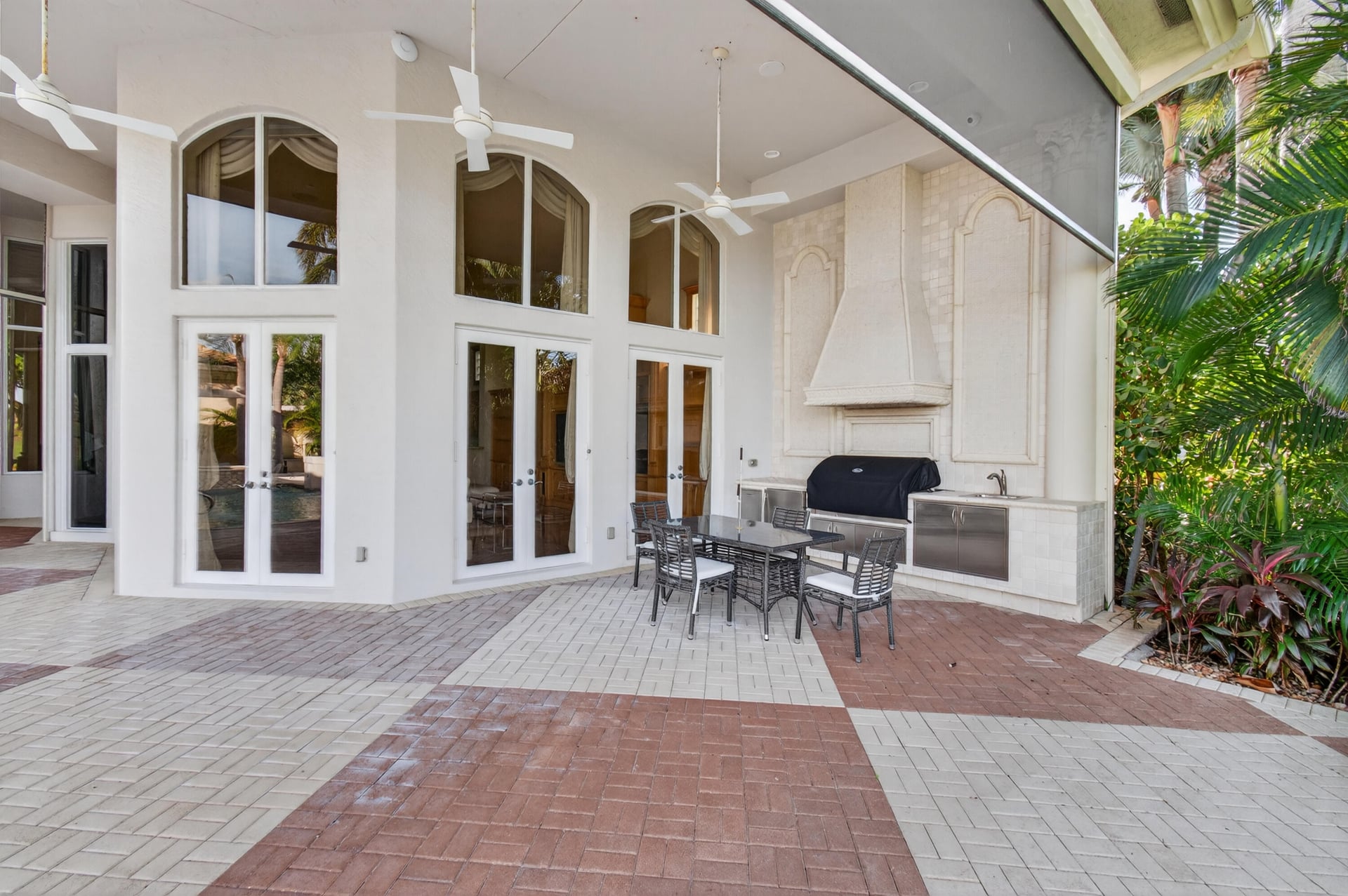  Residence photo 90