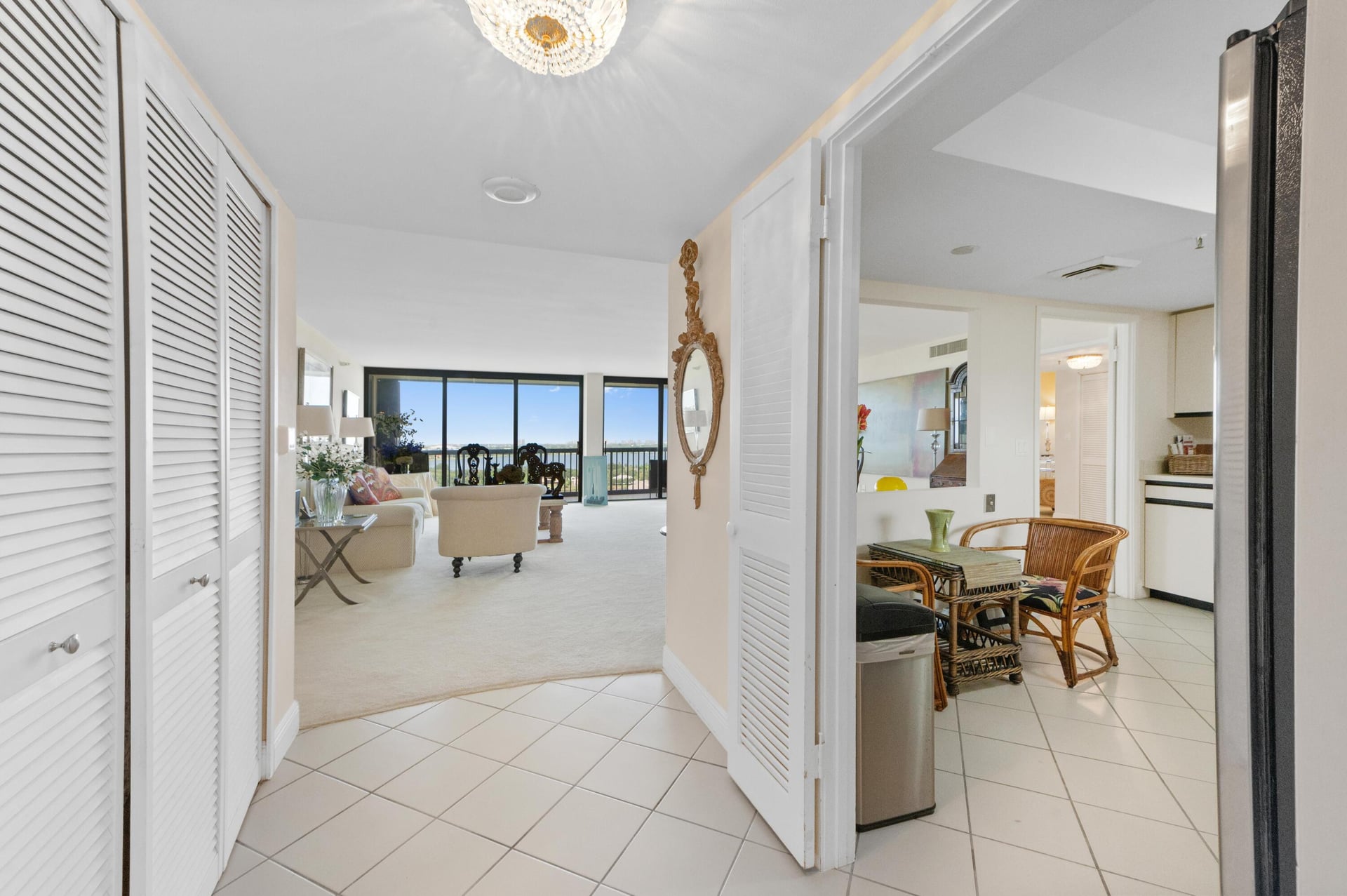 Unit 1603 photo 15