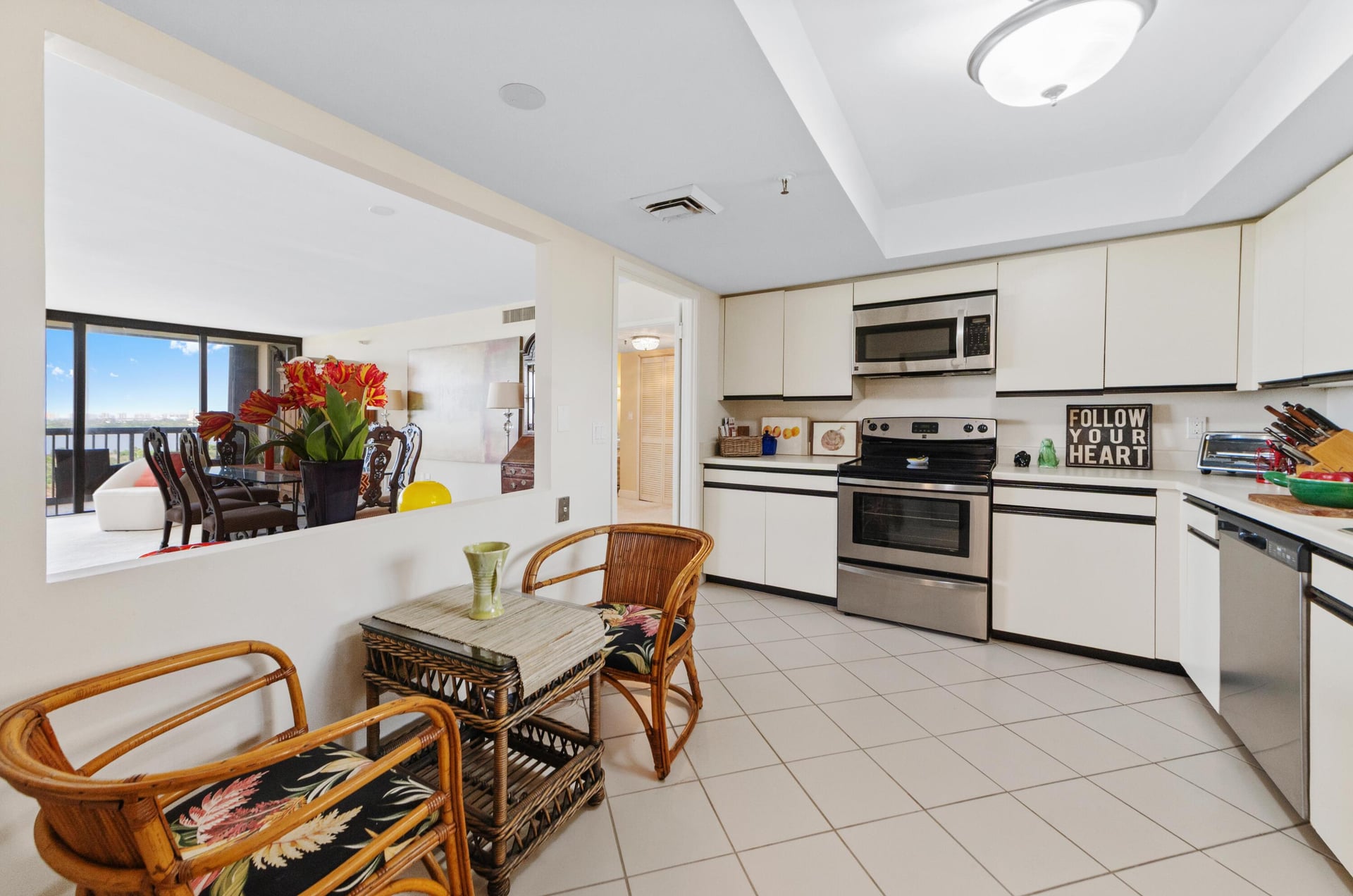 Unit 1603 photo 17