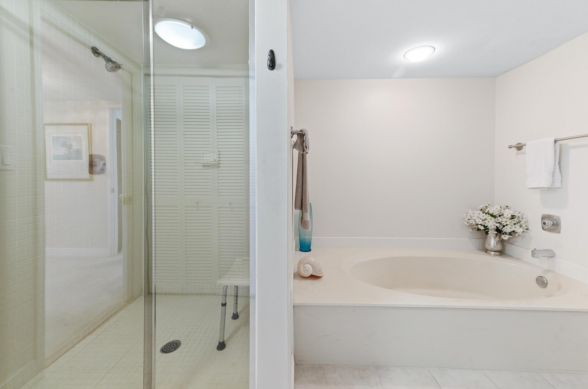 Unit 1603 photo 24