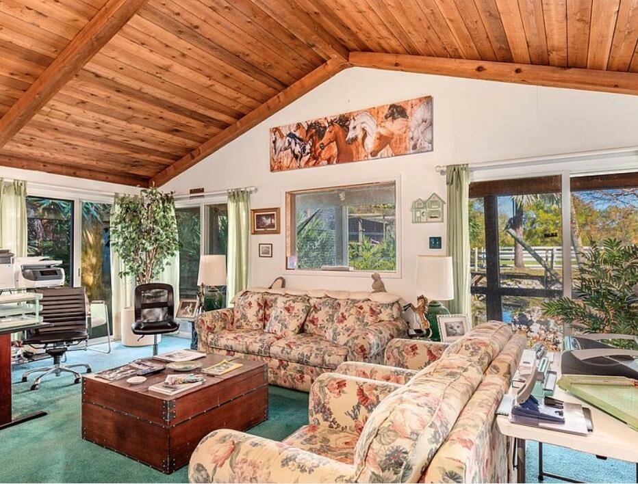 Residence photo 11