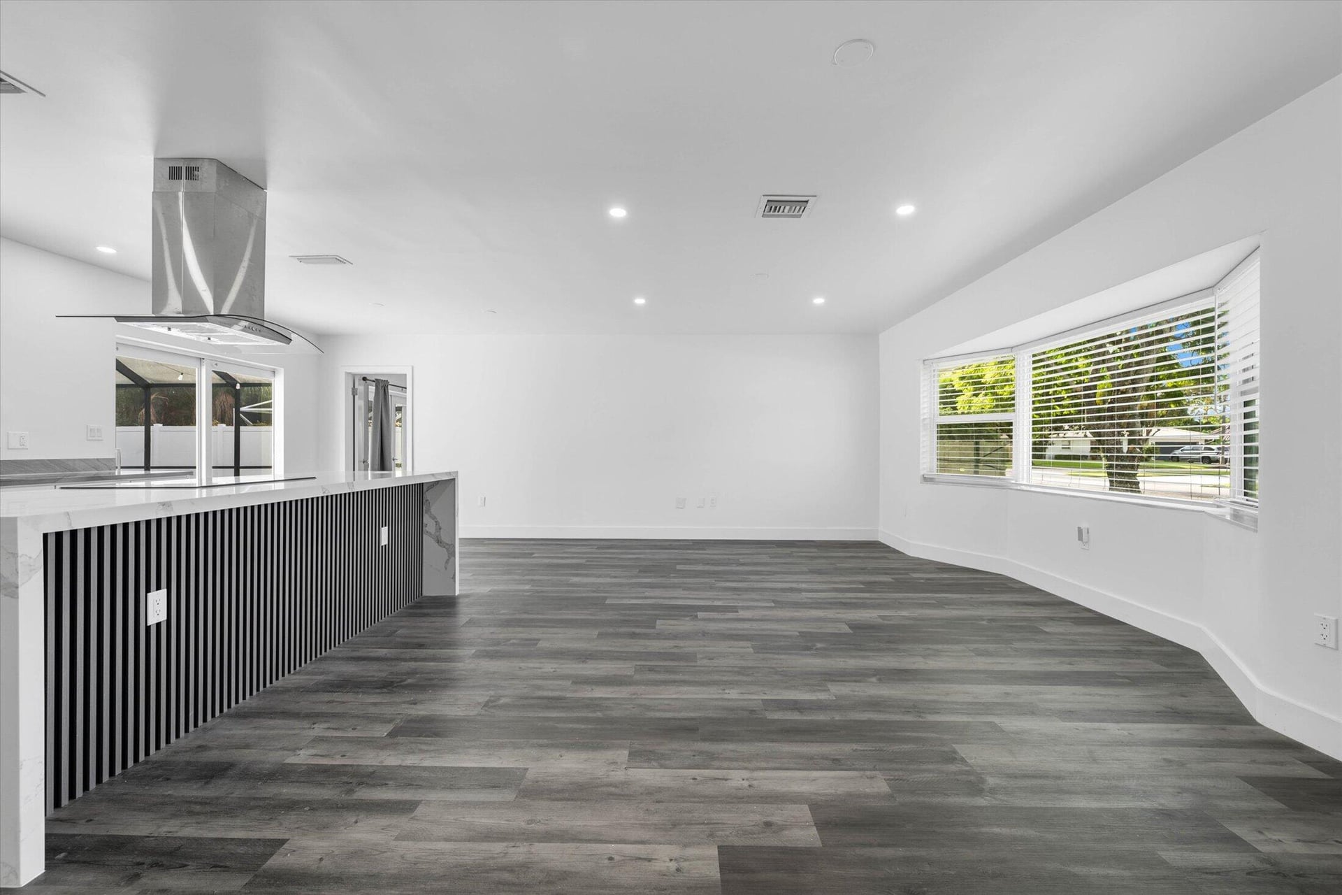 Residence photo 3