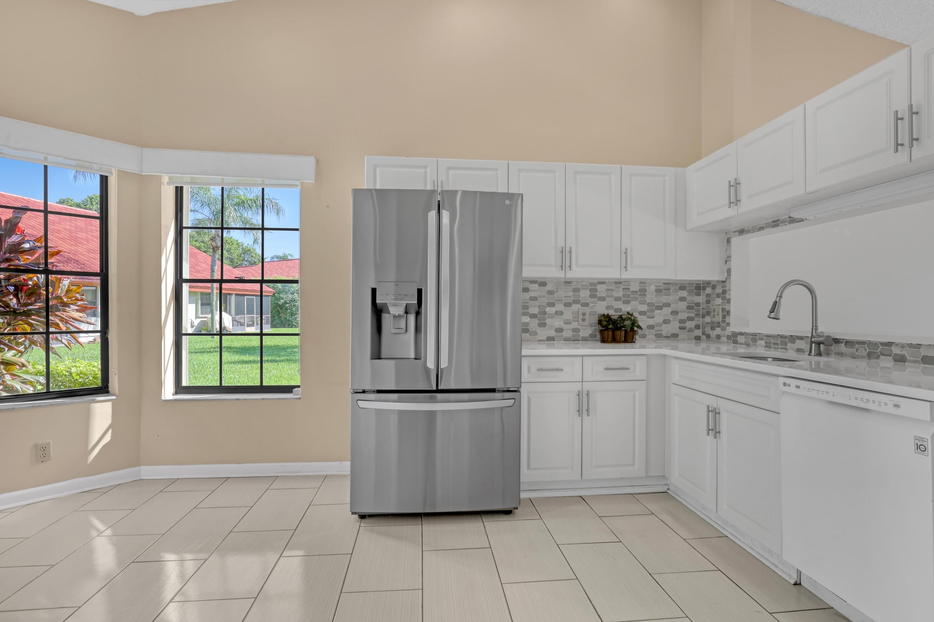  Residence photo 9