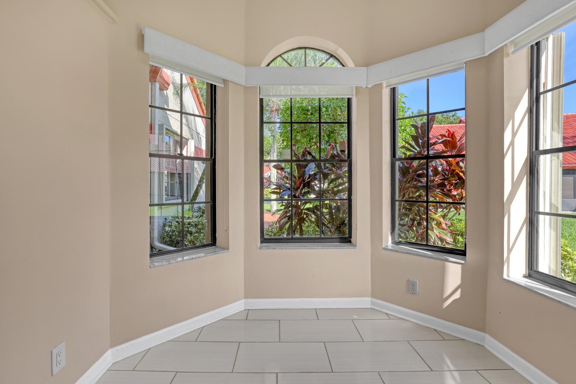  Residence photo 11