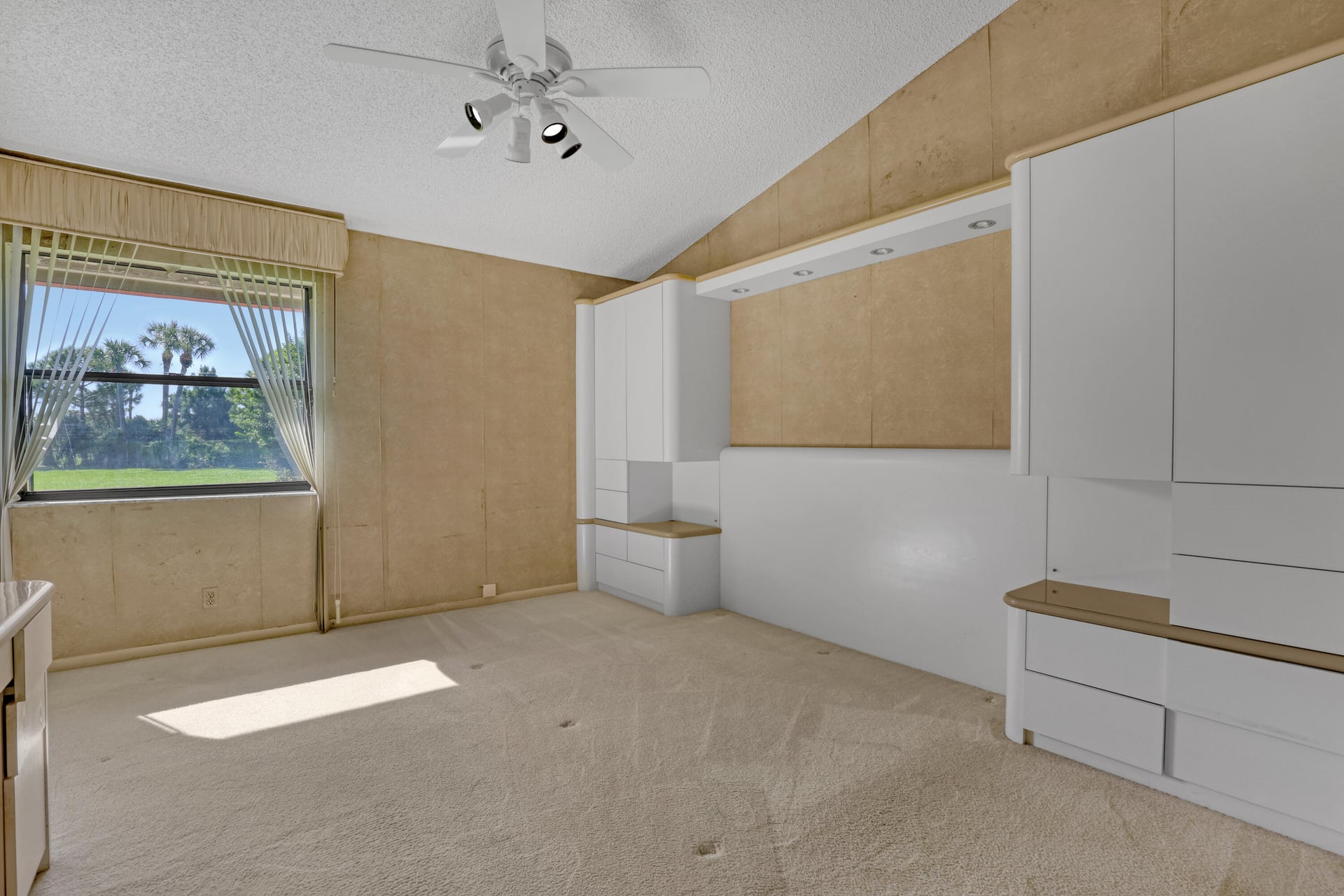  Residence photo 18
