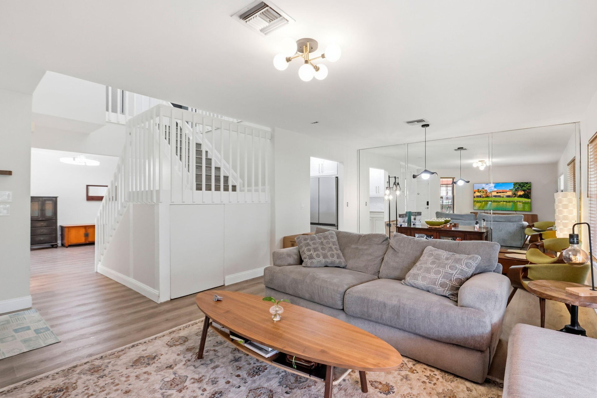 Residence photo 5