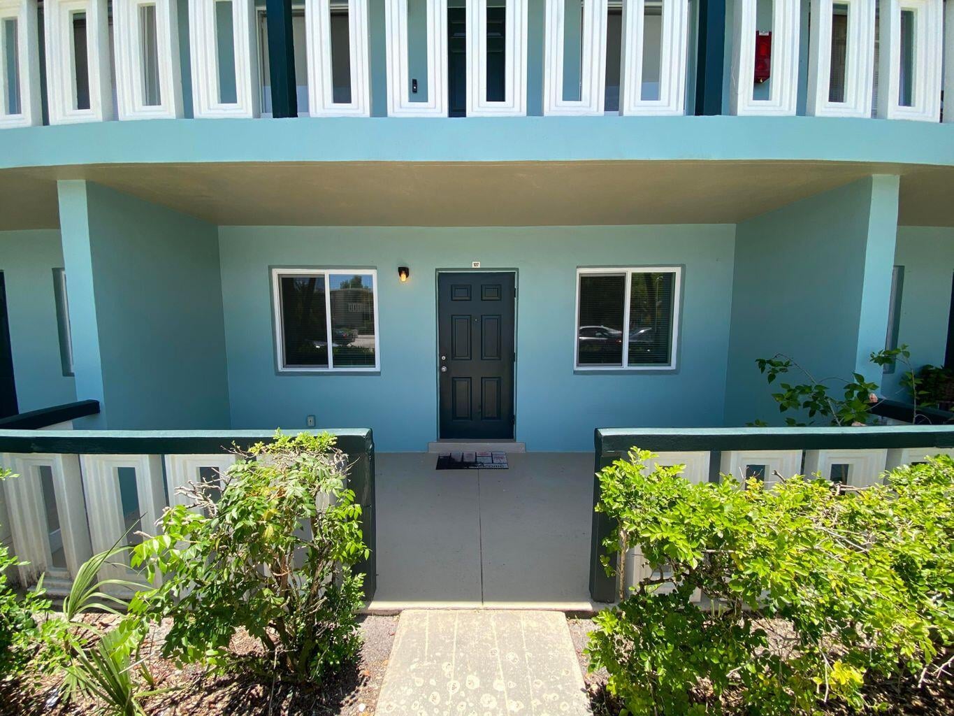 Unit Unit 106 photo 2