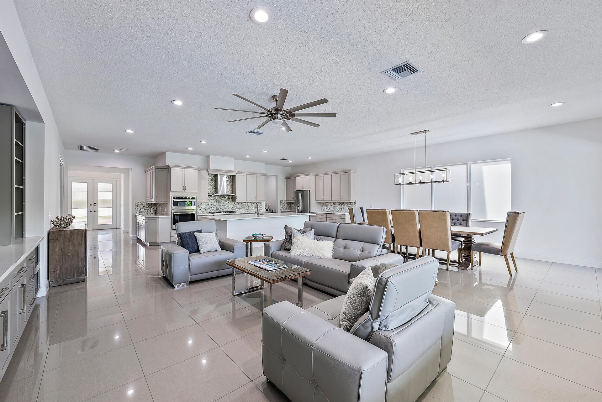  Residence photo 9