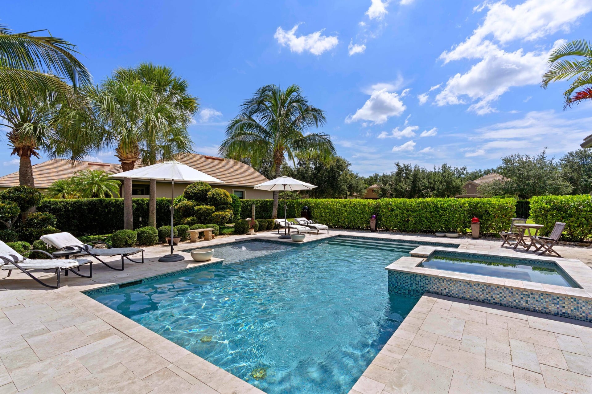 Residence photo 5