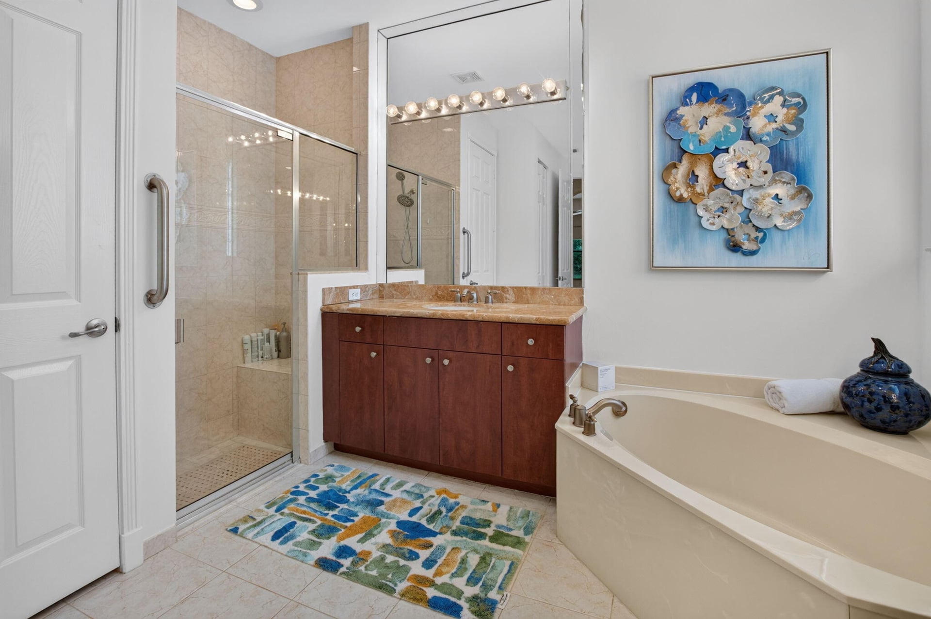  Residence photo 32