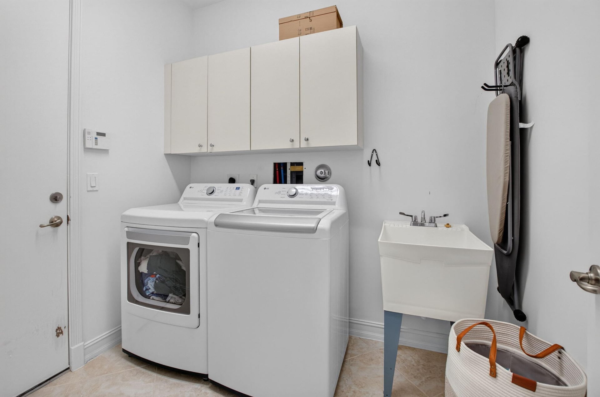  Residence photo 34