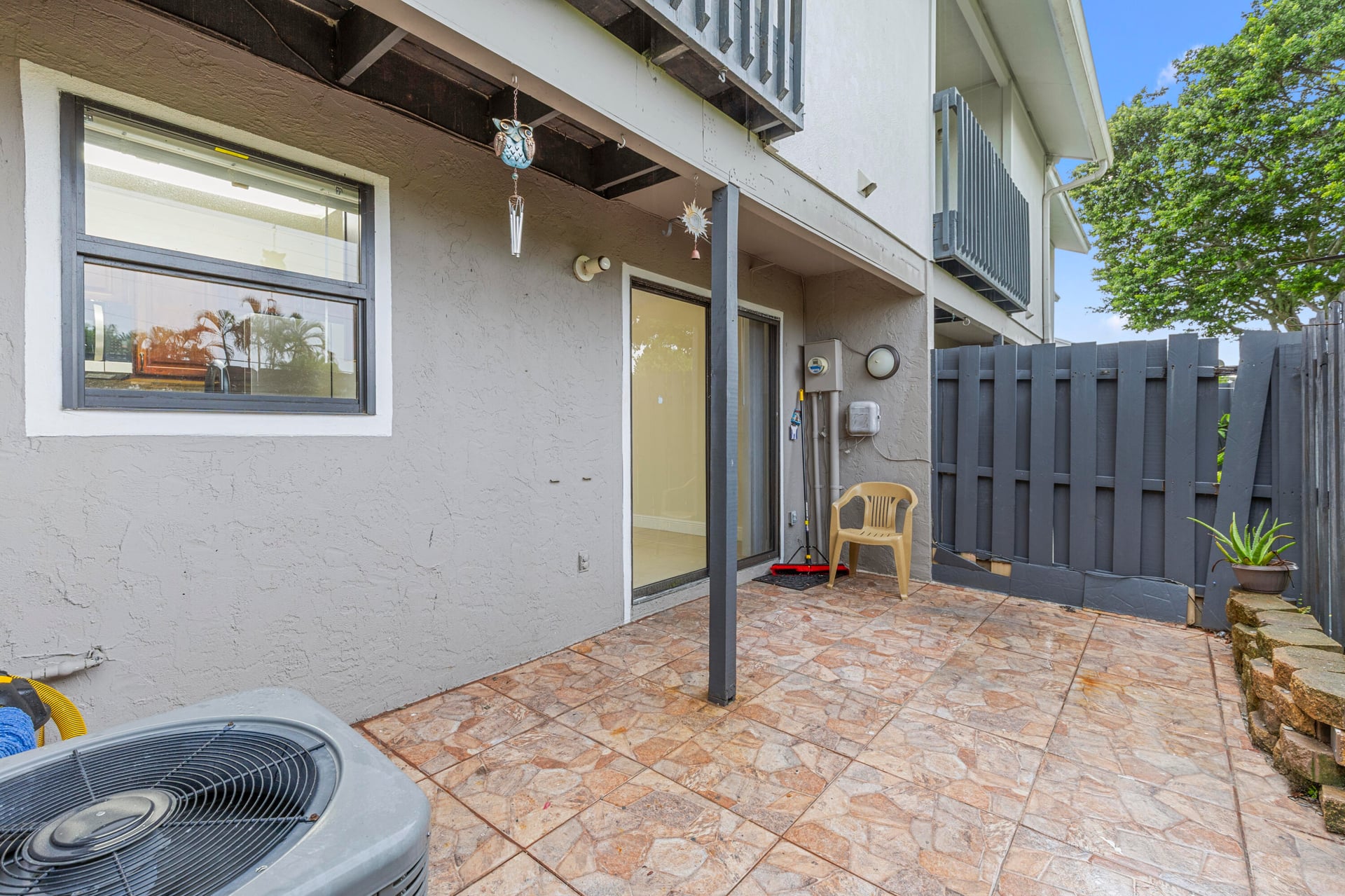  Residence photo 6