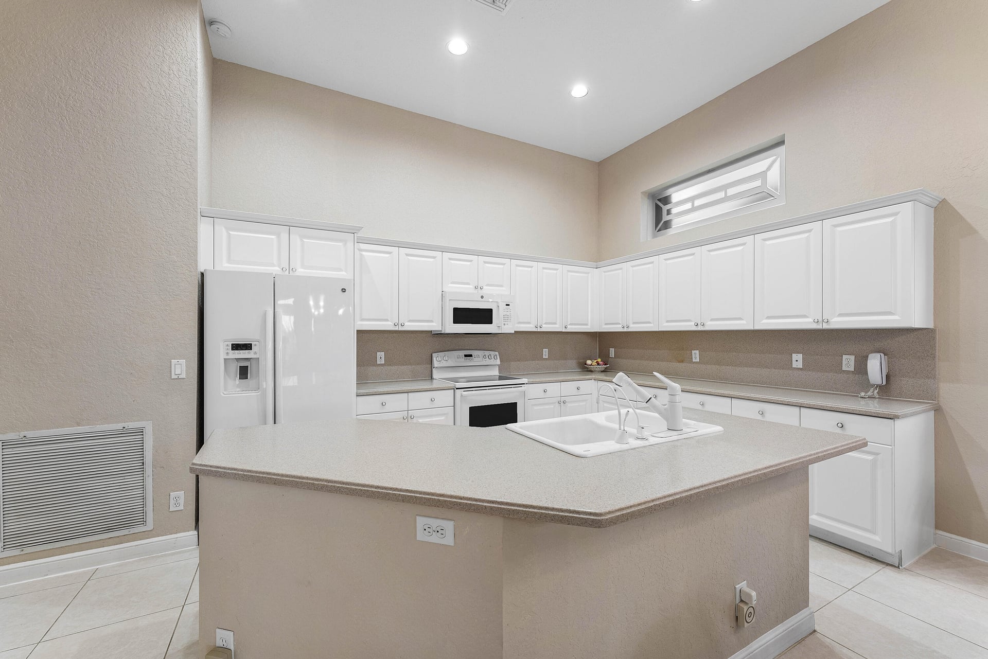 Residence photo 9